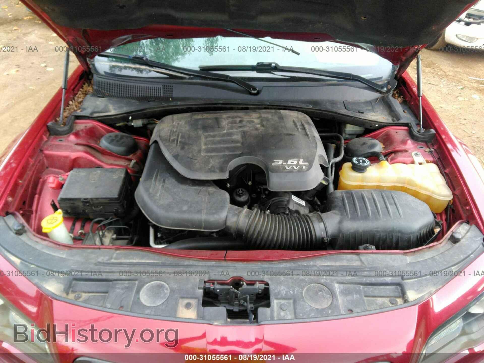 2014 CHRYSLER 300 - VIN: 2C3CCABG0EH355374 - Фото 10