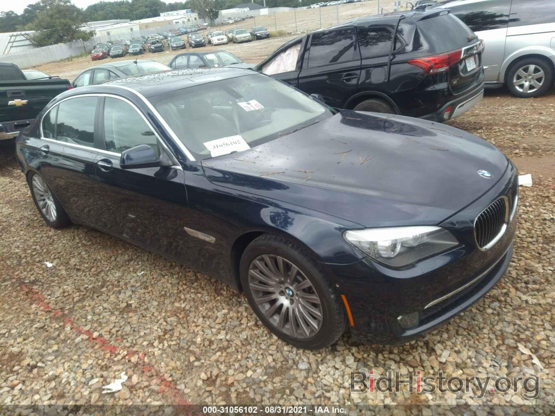 Photo WBAKB83539CY60525 - BMW 7 SERIES 2009