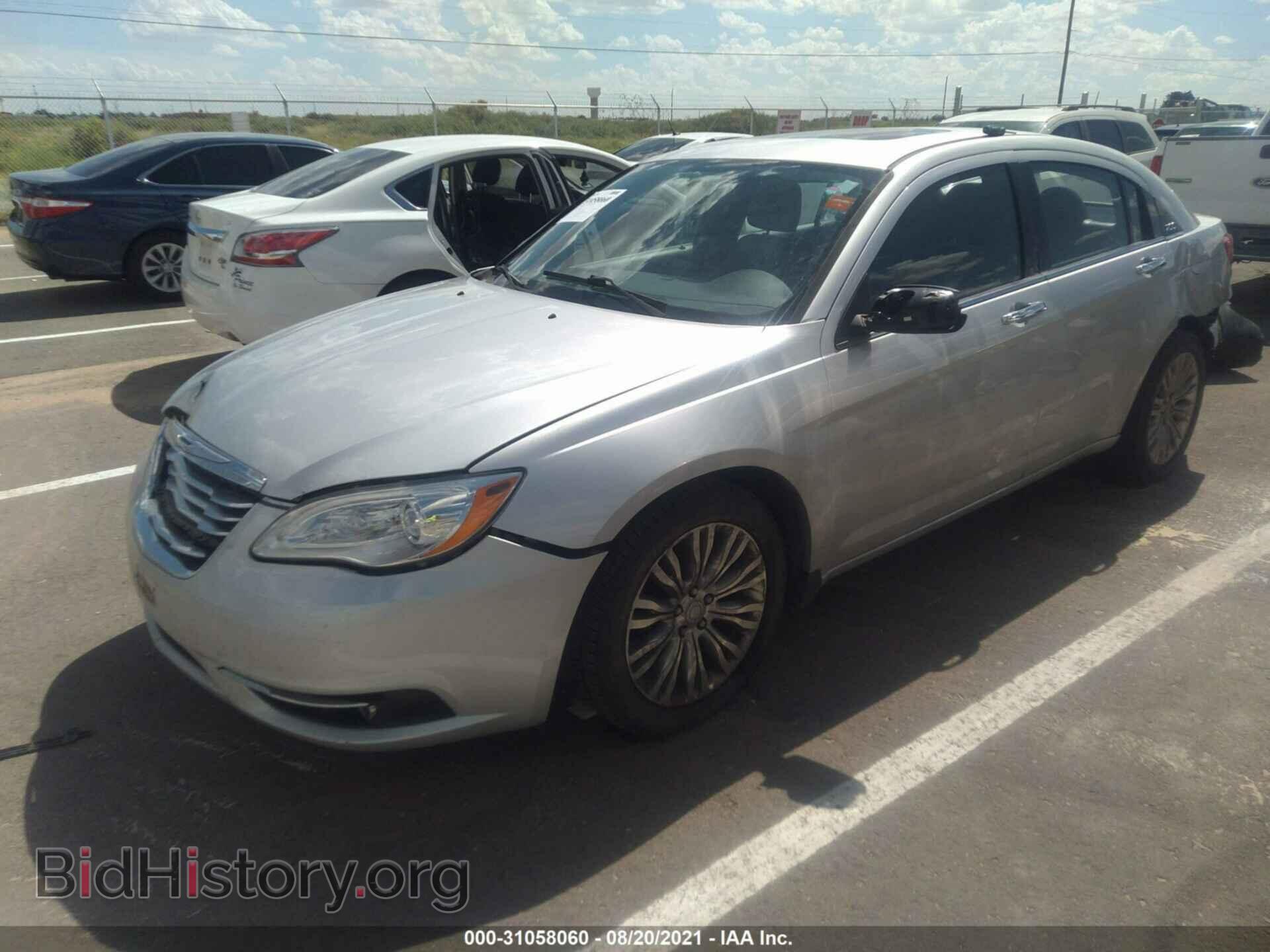 2012 CHRYSLER 200 - VIN: 1C3CCBCG6CN284688 - Photo 2