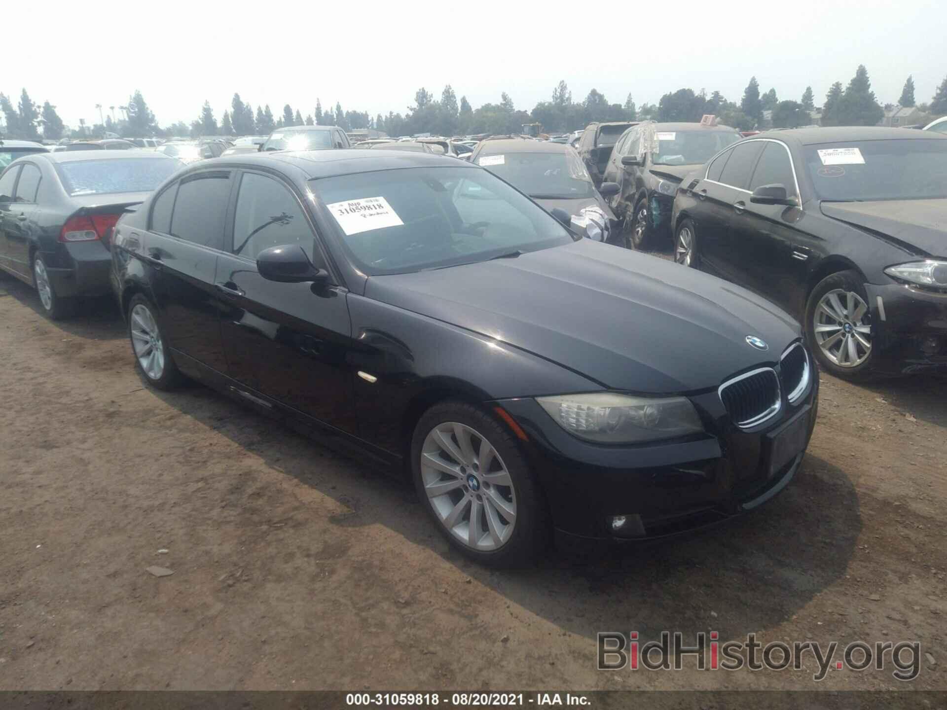 Фотография WBAPH5C50BA446154 - BMW 3 SERIES 2011