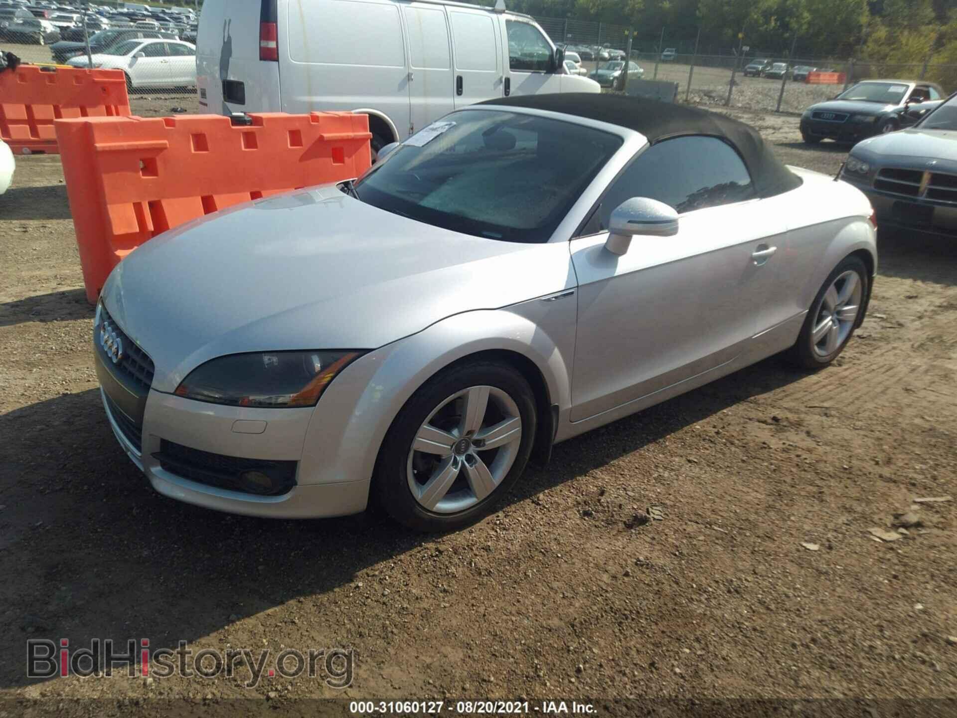 2008 AUDI TT - VIN: TRUMF38J981043133 - Фото 2