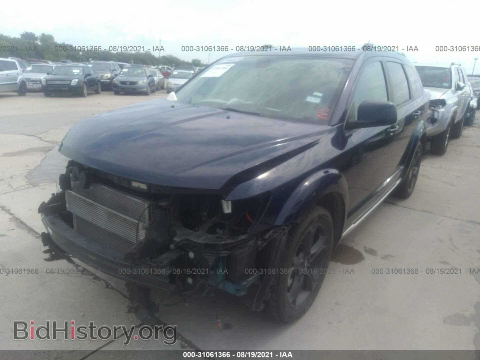 2020 DODGE JOURNEY - VIN: 3C4PDCGB2LT231971 - Фото 2