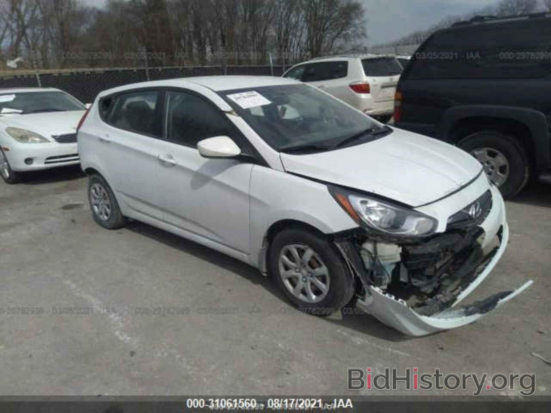 Photo KMHCT5AE1DU094072 - HYUNDAI ACCENT 2013