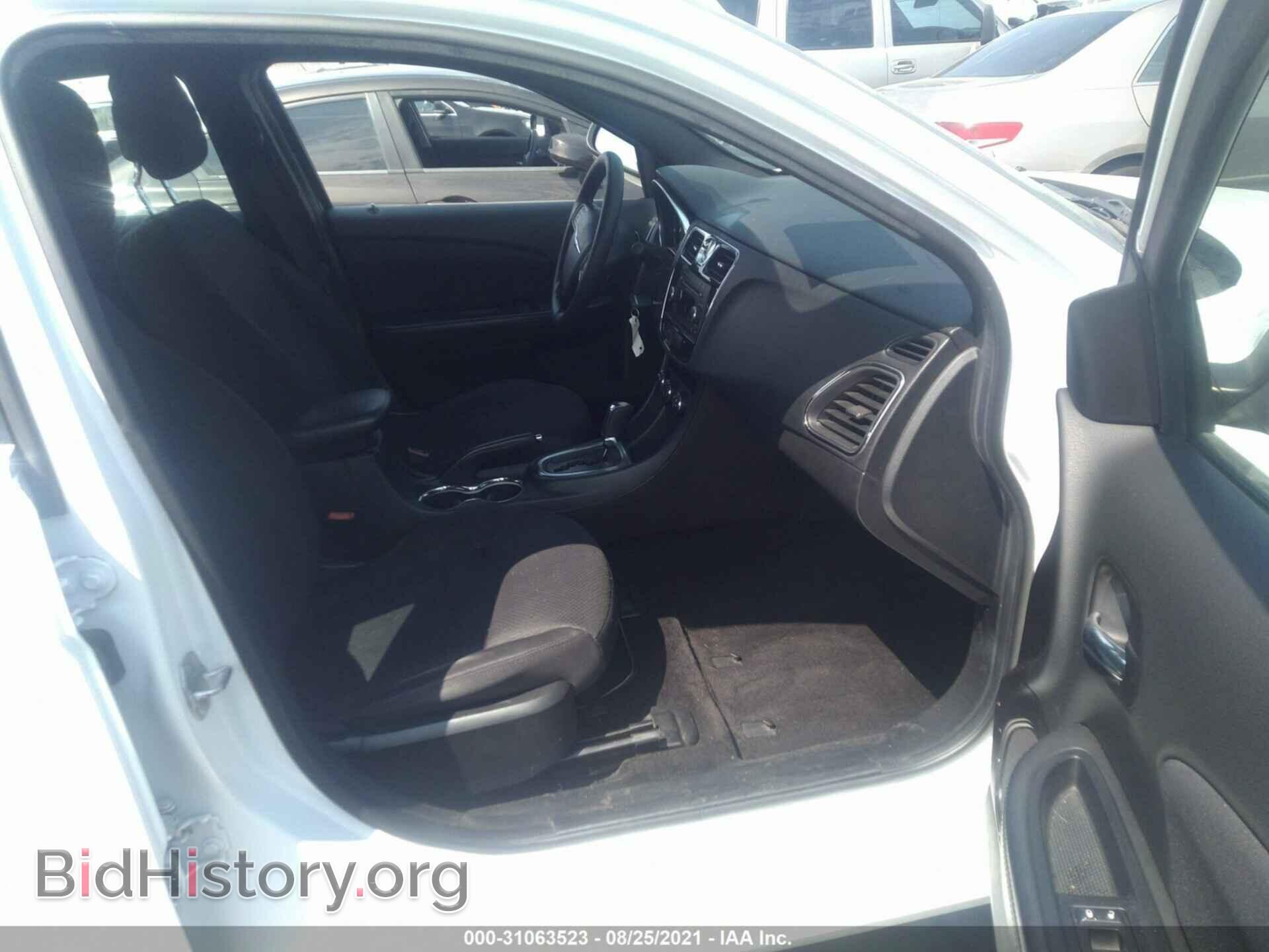 2014 CHRYSLER 200 - VIN: 1C3CCBAB1EN212954 - Фото 5