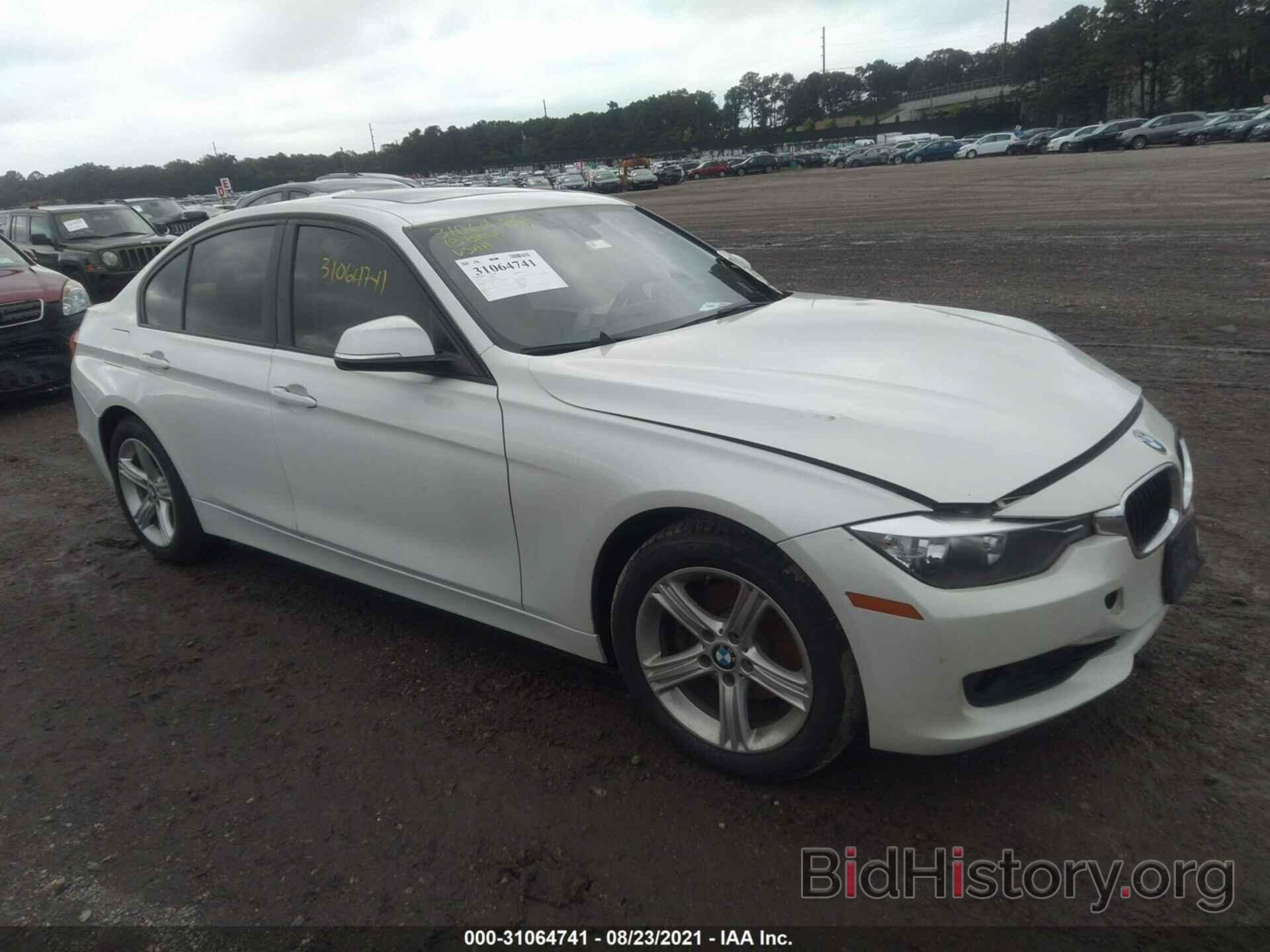 Photo WBA3B5G57DNP41161 - BMW 3 SERIES 2013