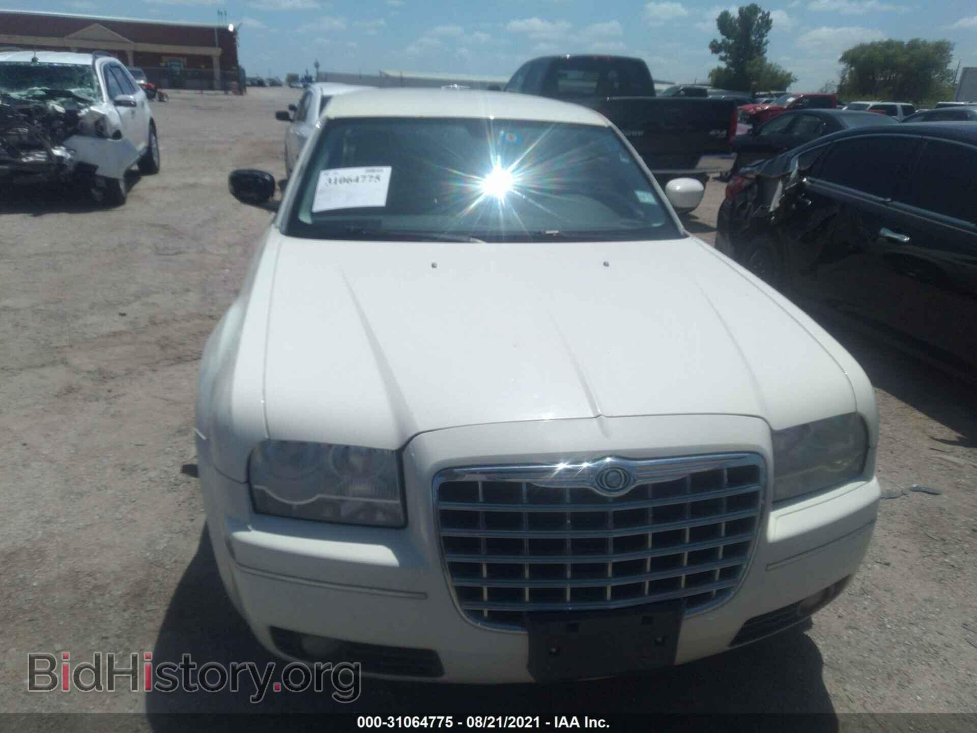 2009 CHRYSLER 300 - VIN: 2C3LA53V19H529517 - Фото 6