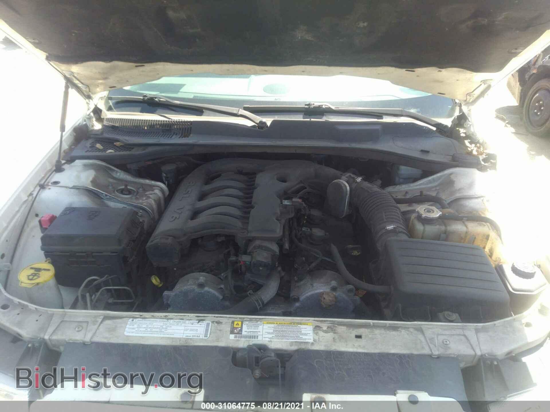 2009 CHRYSLER 300 - VIN: 2C3LA53V19H529517 - Фото 10