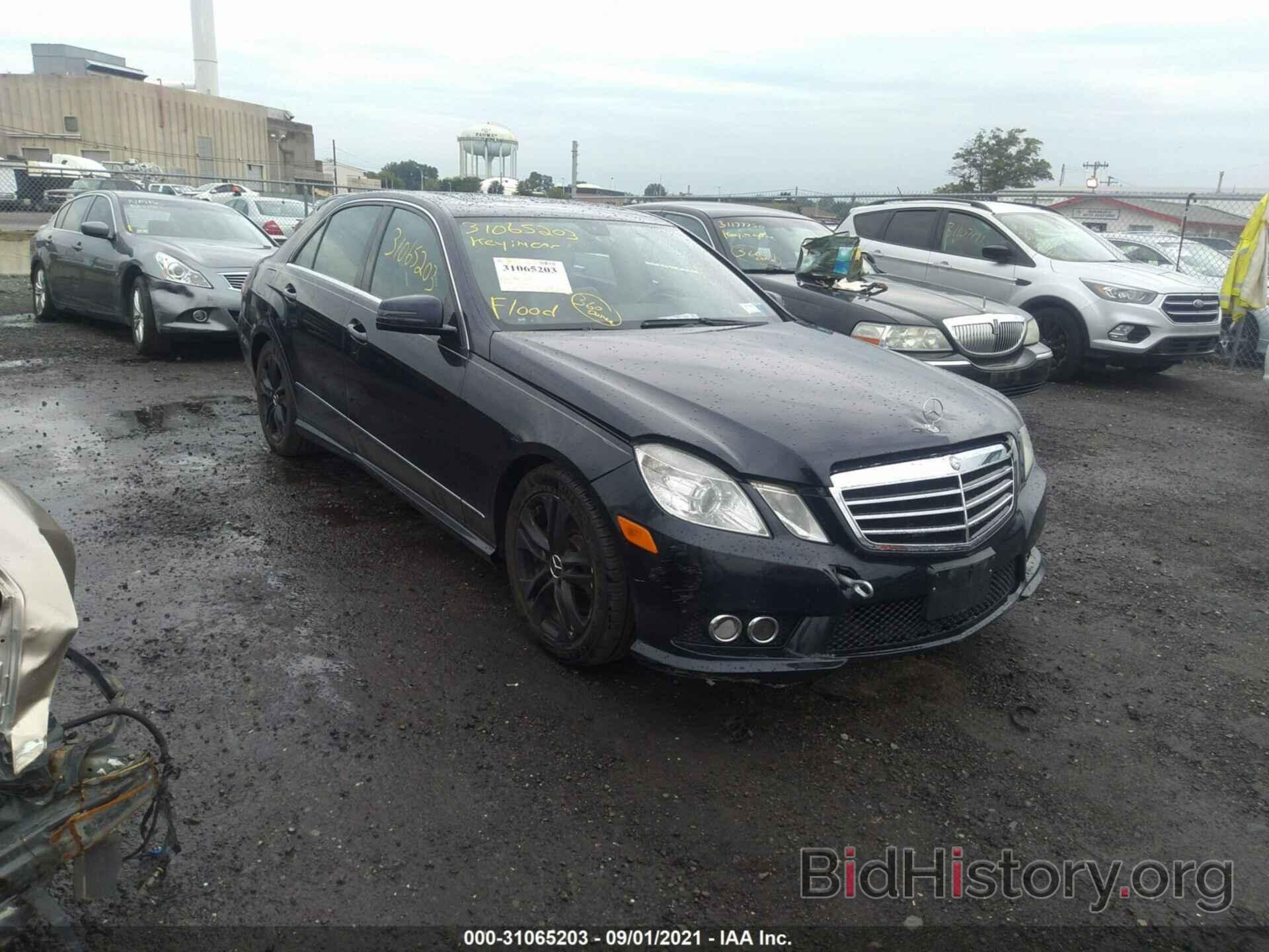 Photo WDDHF8HB0AA097109 - MERCEDES-BENZ E-CLASS 2010