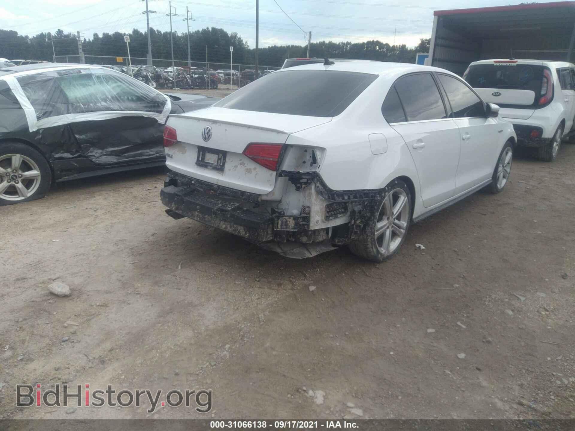2017 VOLKSWAGEN JETTA - VIN: 3VW4T7AJXHM399501 - Фото 4