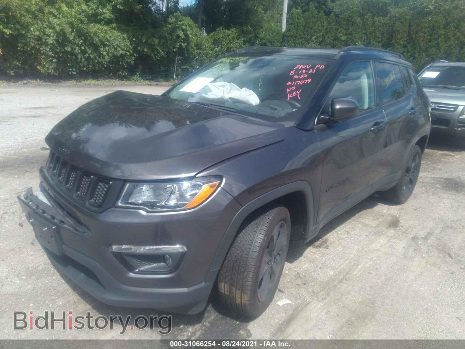 2019 JEEP COMPASS - VIN: 3C4NJDBB4KT697770 - Фото 2