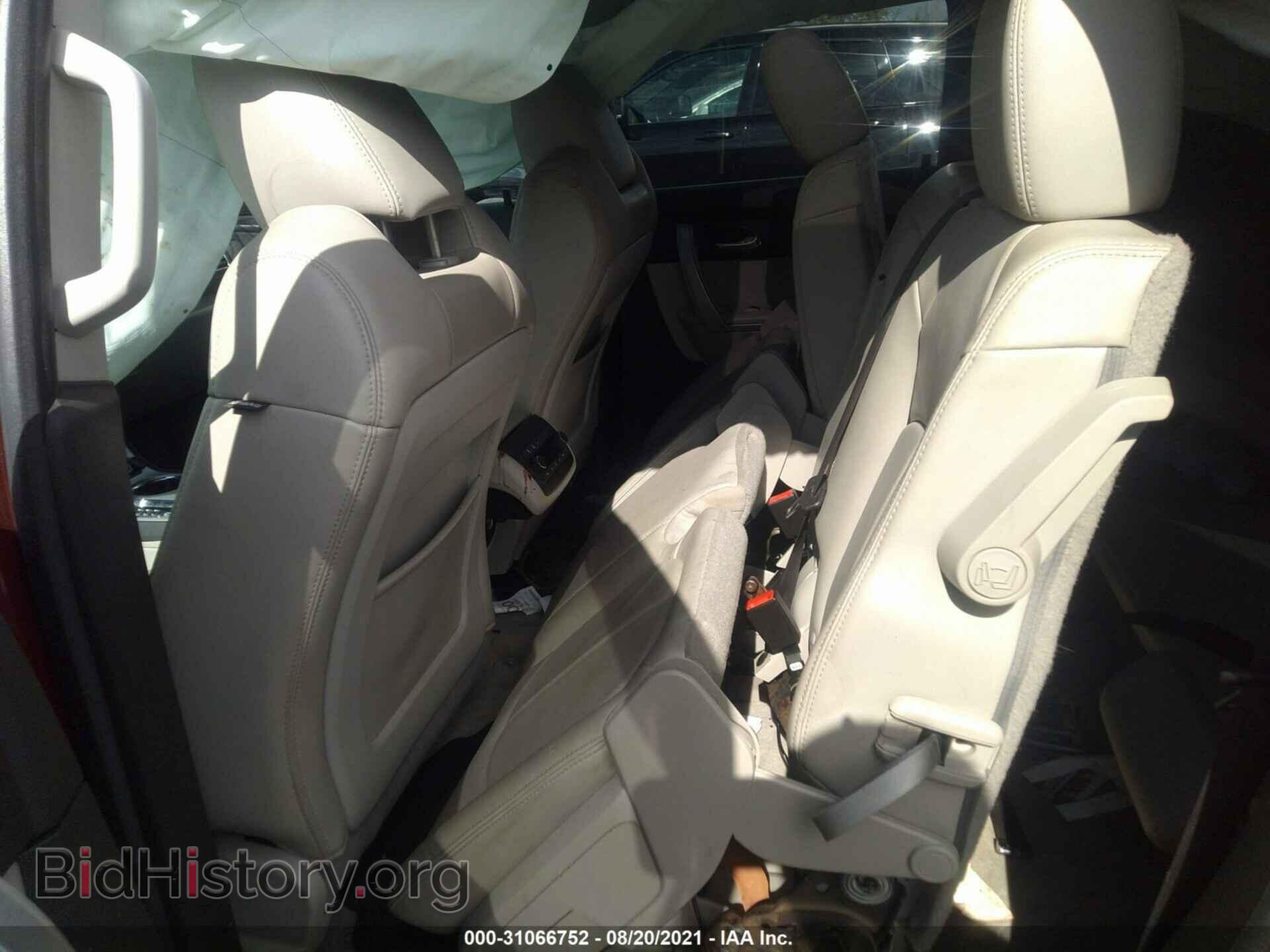2011 GMC ACADIA - VIN: 1GKKVRED8BJ339746 - Photo 8