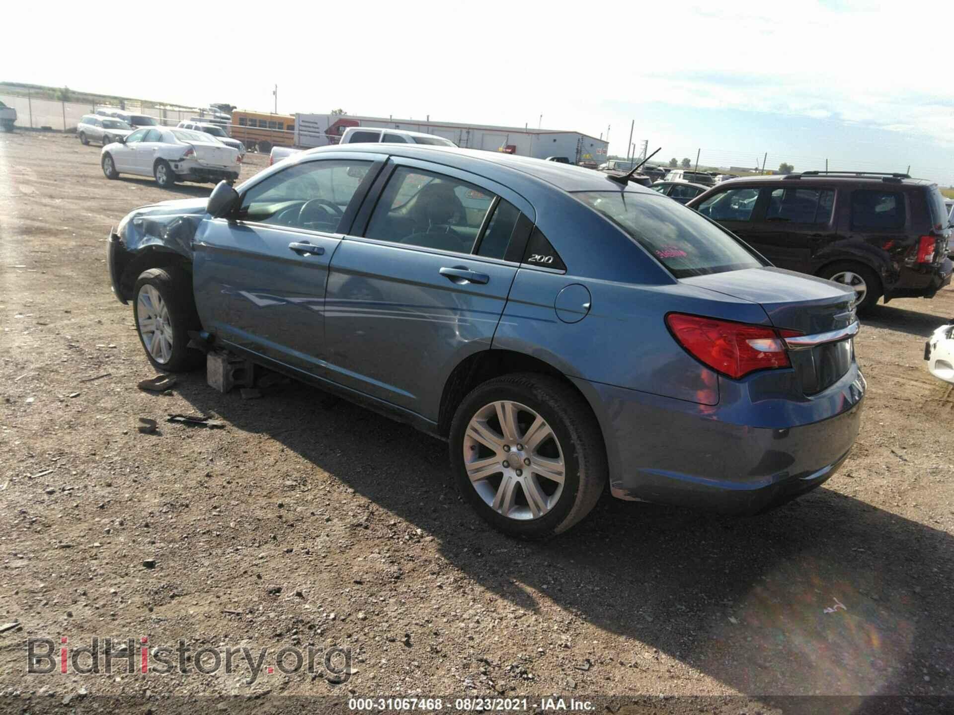 2011 CHRYSLER 200 - VIN: 1C3BC1FB1BN619537 - Фото 3