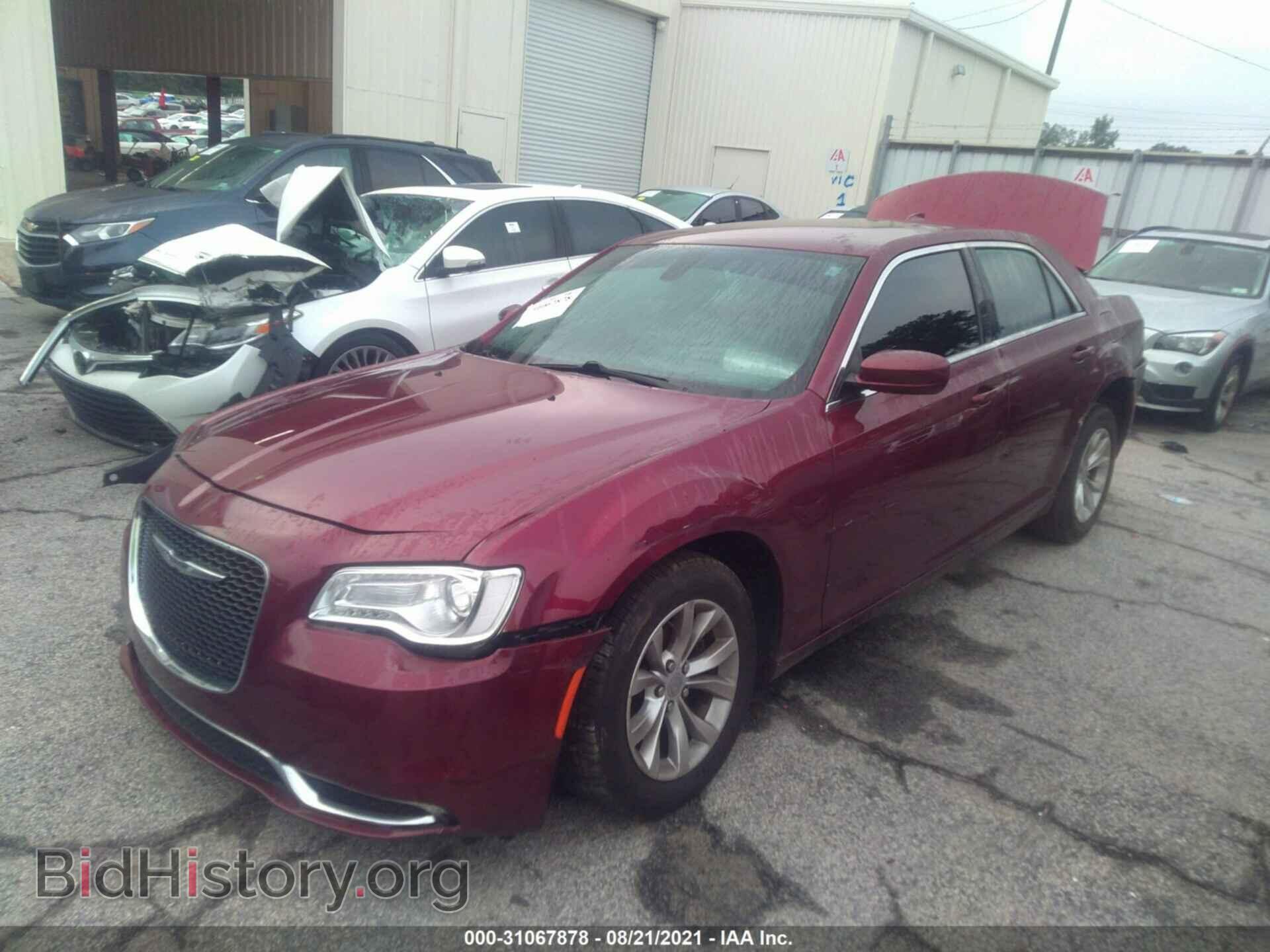 2016 CHRYSLER 300 - VIN: 2C3CCAAG4GH260630 - Фото 2