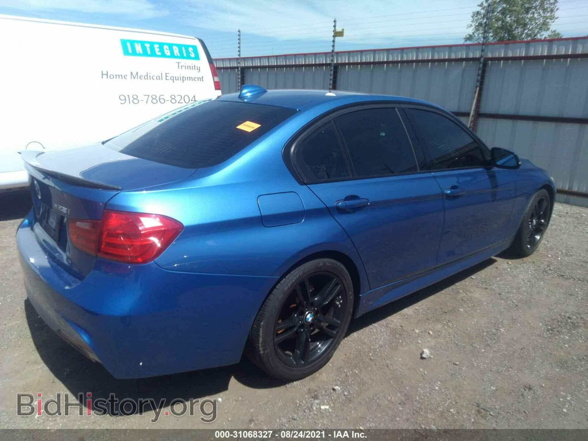 2013 BMW 3 SERIES - VIN: WBA3A5C53DF359230 - Фото 4