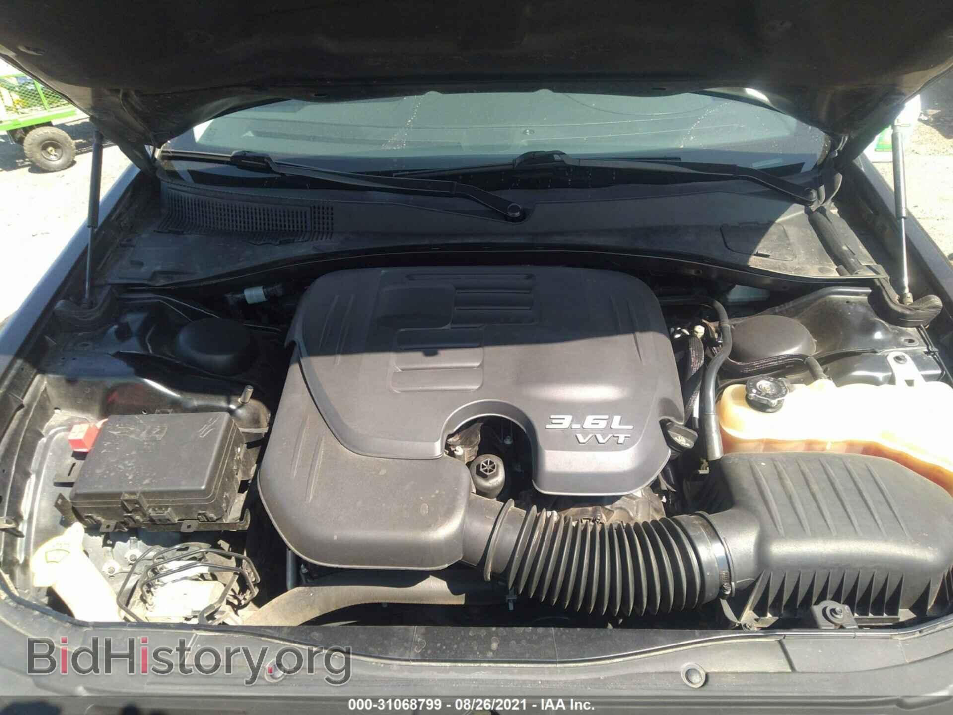2016 CHRYSLER 300 - VIN: 2C3CCAEG6GH298404 - Фото 10