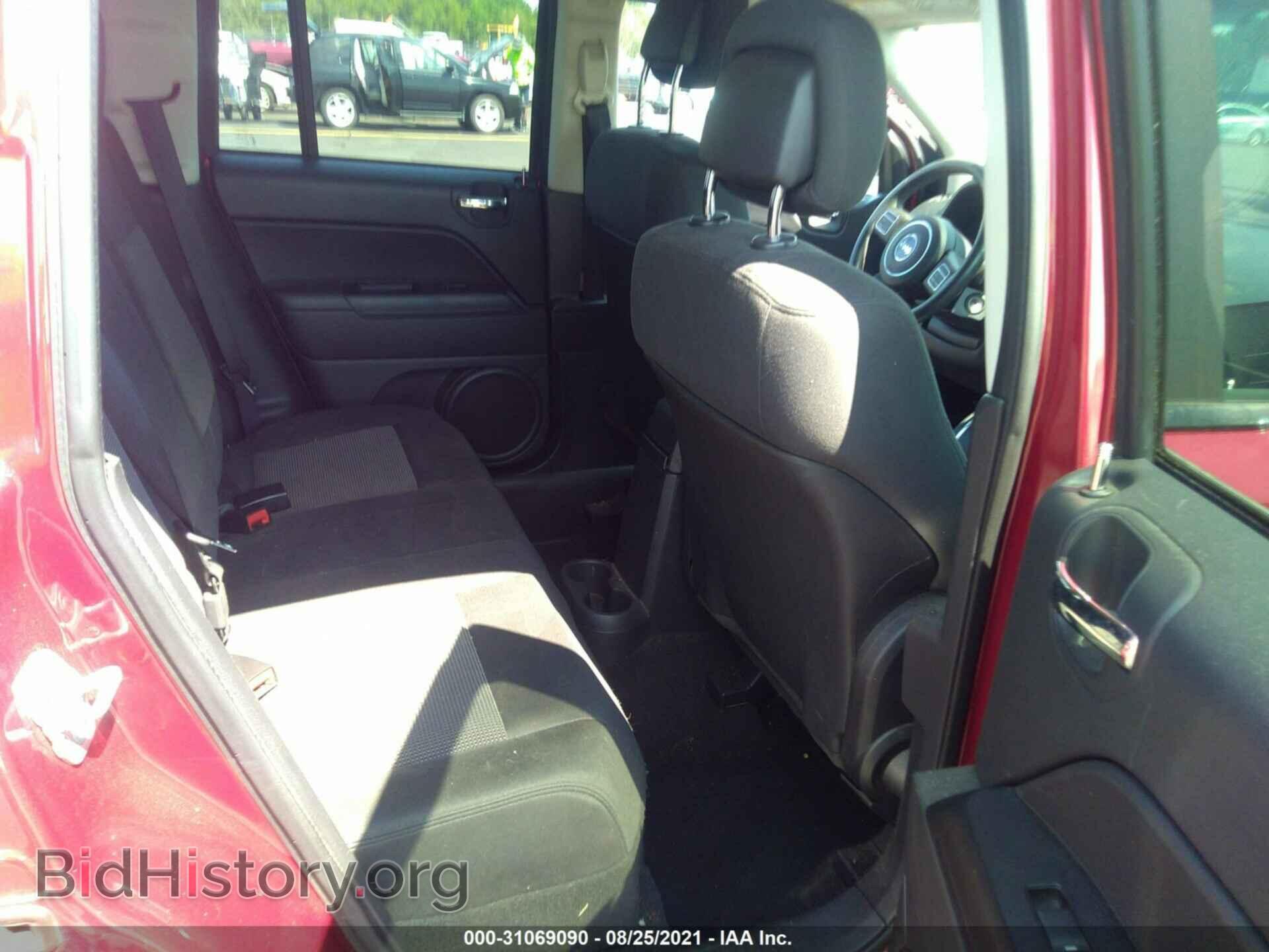 2012 JEEP COMPASS - VIN: 1C4NJCEB6CD610495 - Photo 8