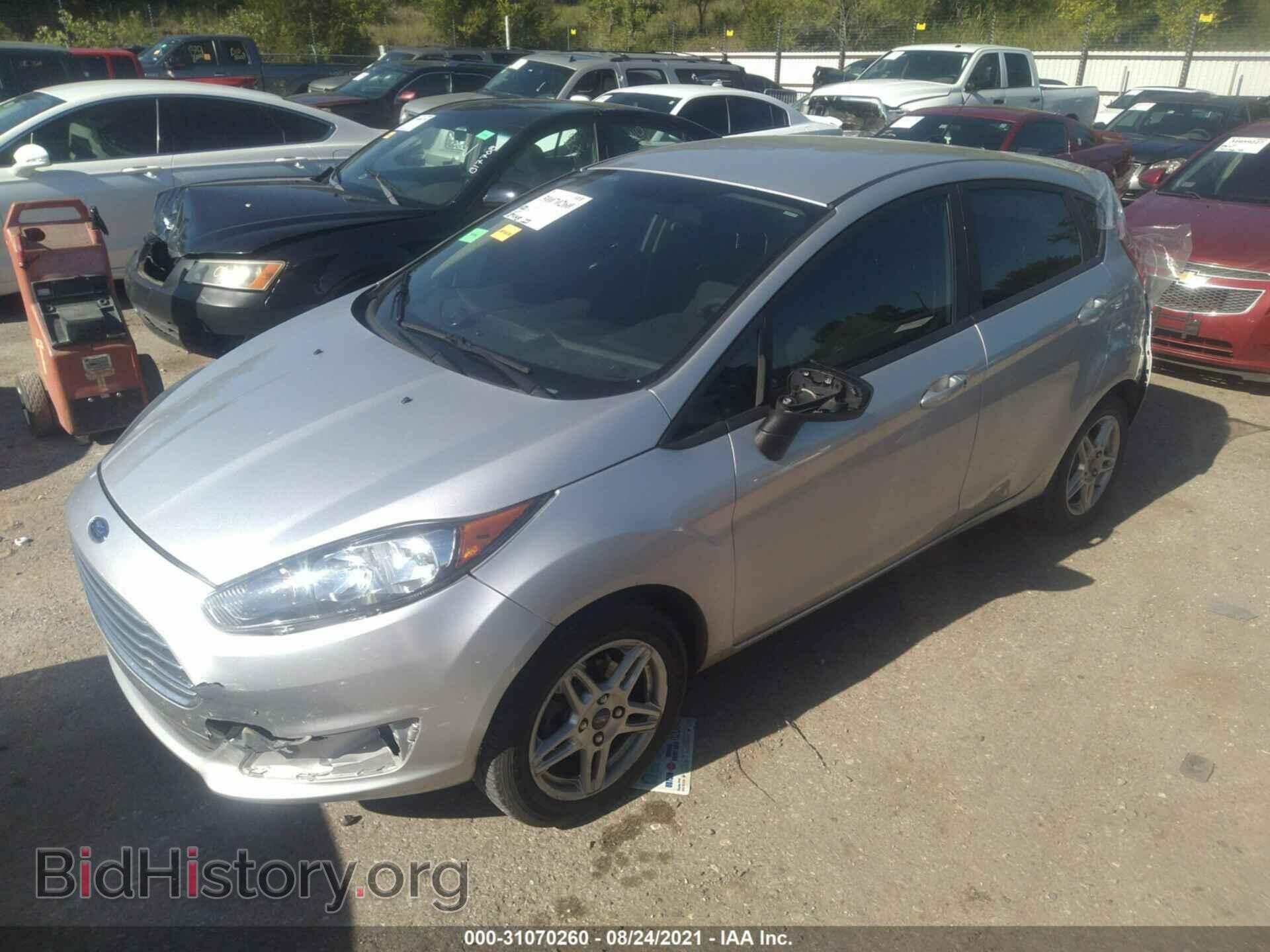 2017 FORD FIESTA - VIN: 3FADP4EJ7HM115800 - Фото 2