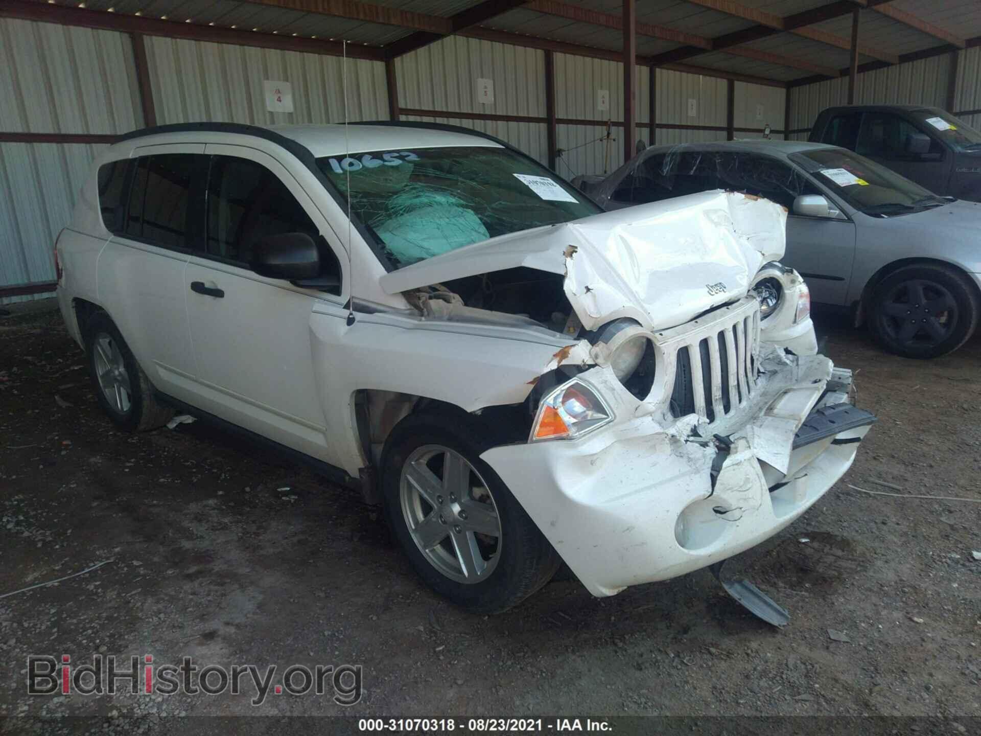 Фотография 1J8FT47028D572926 - JEEP COMPASS 2008