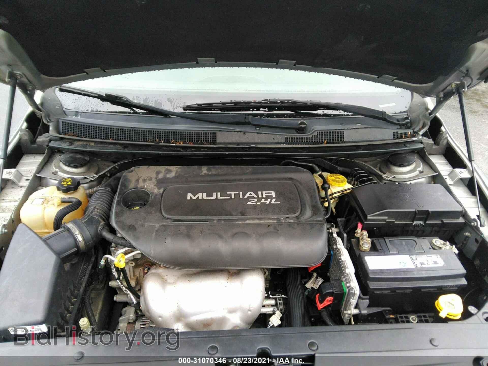 2015 CHRYSLER 200 - VIN: 1C3CCCAB7FN730915 - Фото 10