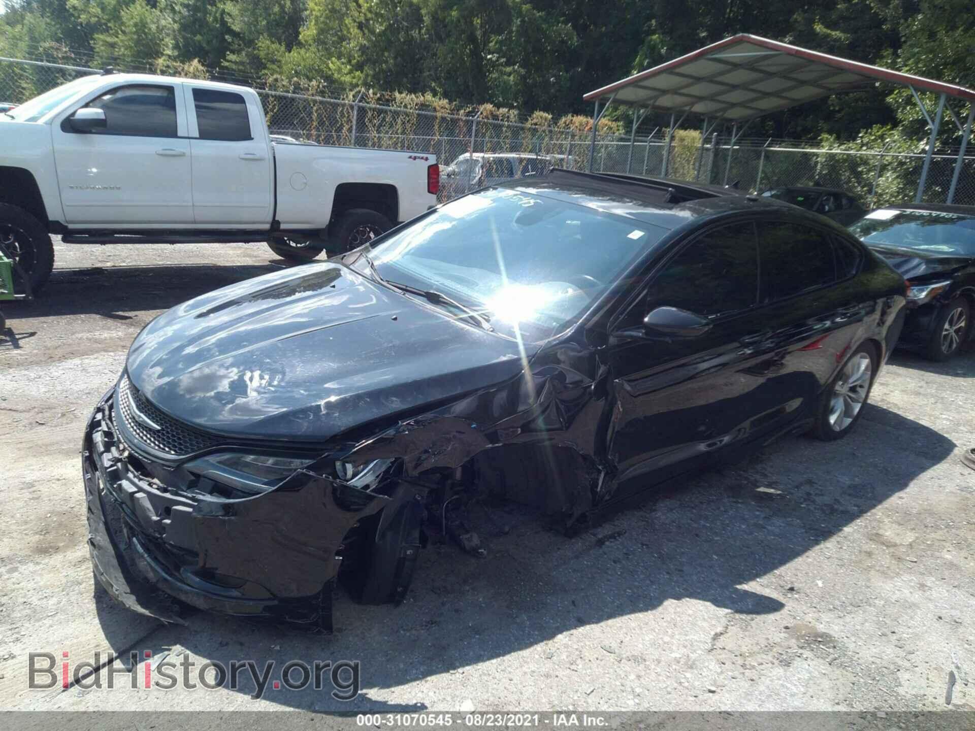2015 CHRYSLER 200 - VIN: 1C3CCCBB3FN716850 - Фото 2