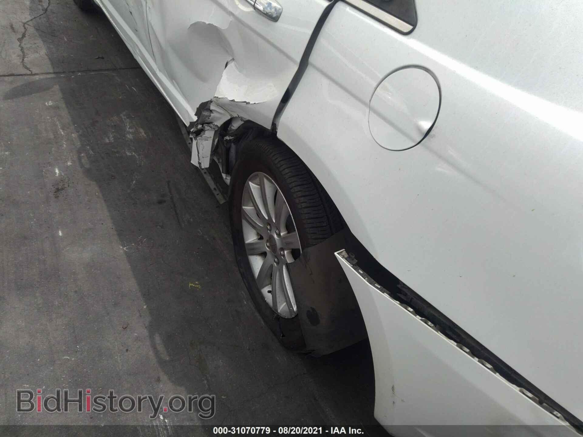 2013 CHRYSLER 200 - VIN: 1C3CCBCG7DN556490 - Фото 6