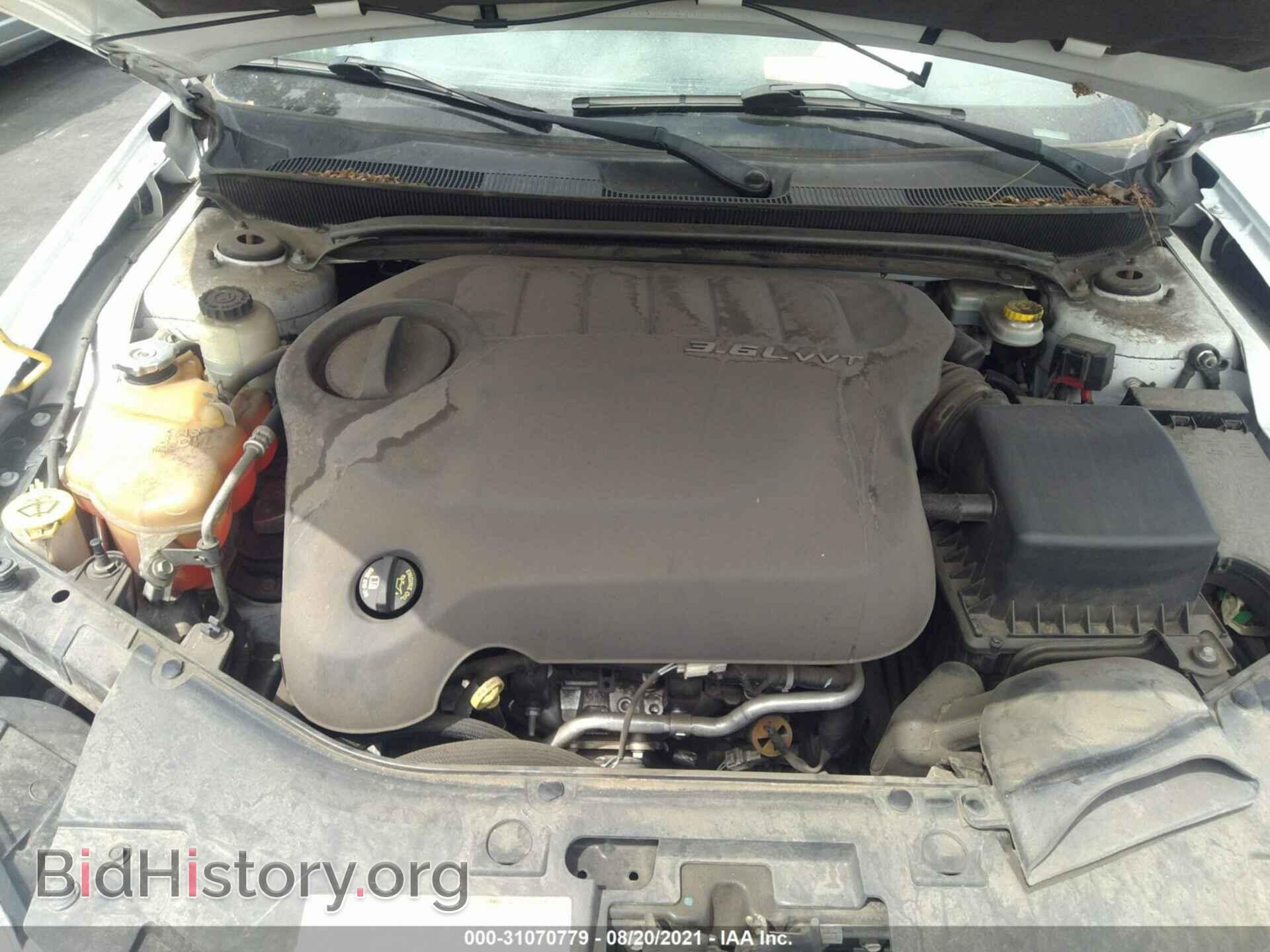 2013 CHRYSLER 200 - VIN: 1C3CCBCG7DN556490 - Фото 10