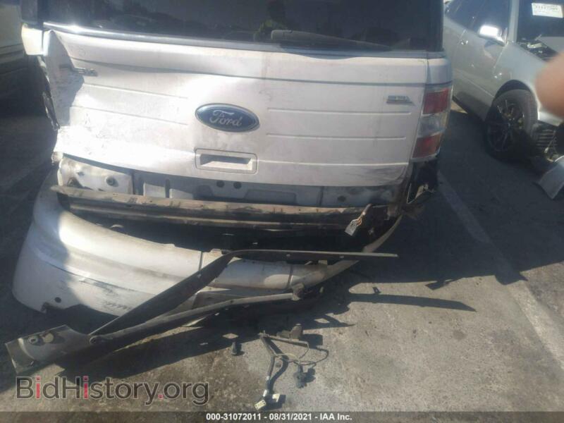 2011 Ford FLEX (VIN 2FMGK5CC9BBD25481) — photo 6 of 11