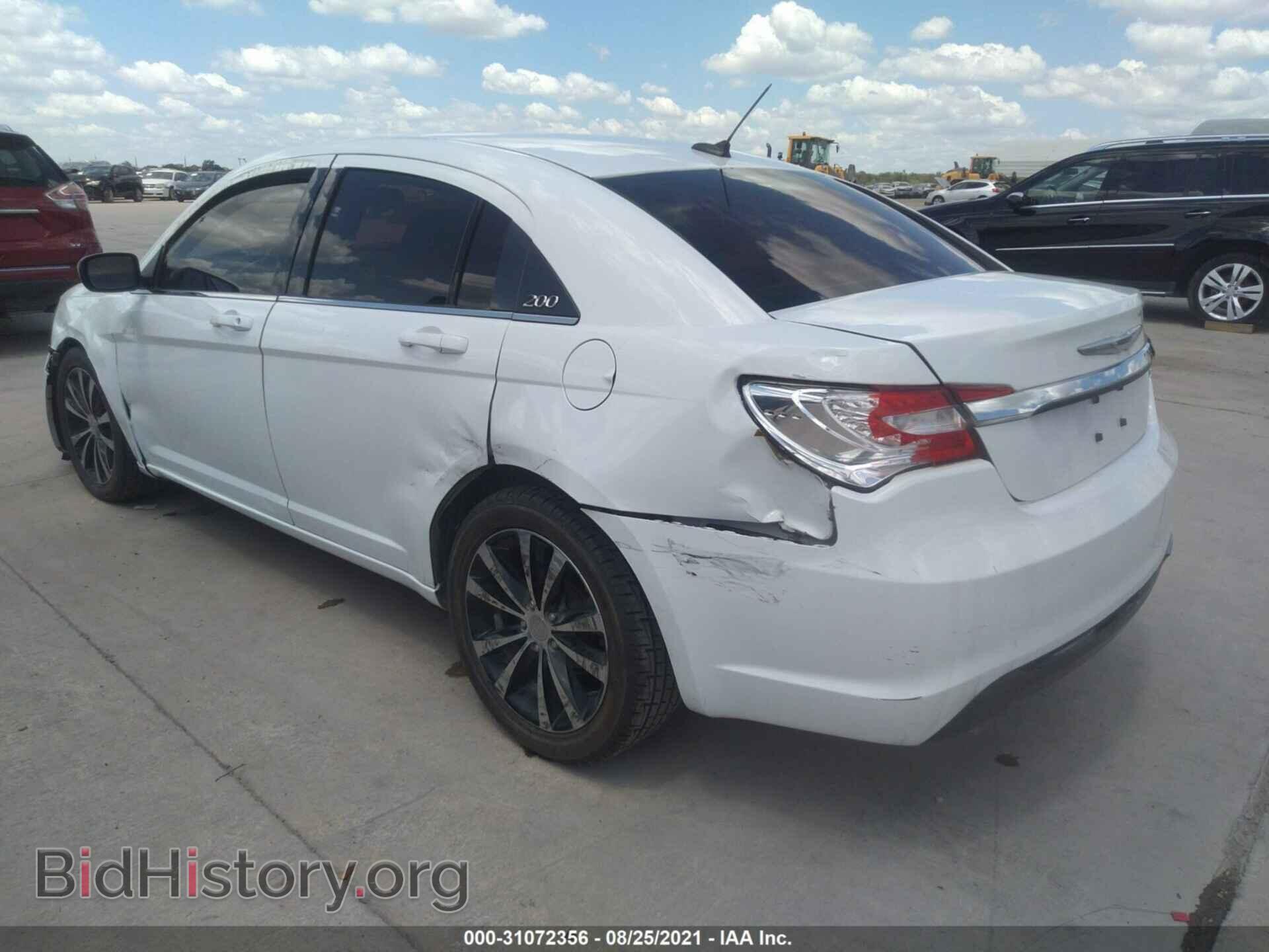 2012 CHRYSLER 200 - VIN: 1C3CCBBG8CN298190 - Фото 3