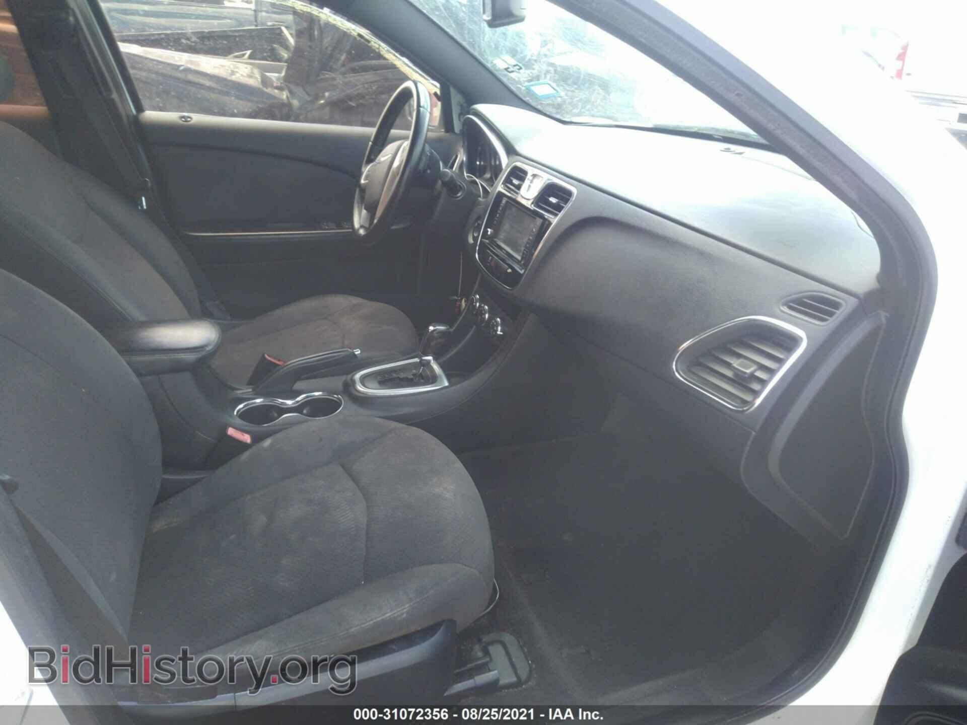 2012 CHRYSLER 200 - VIN: 1C3CCBBG8CN298190 - Фото 5