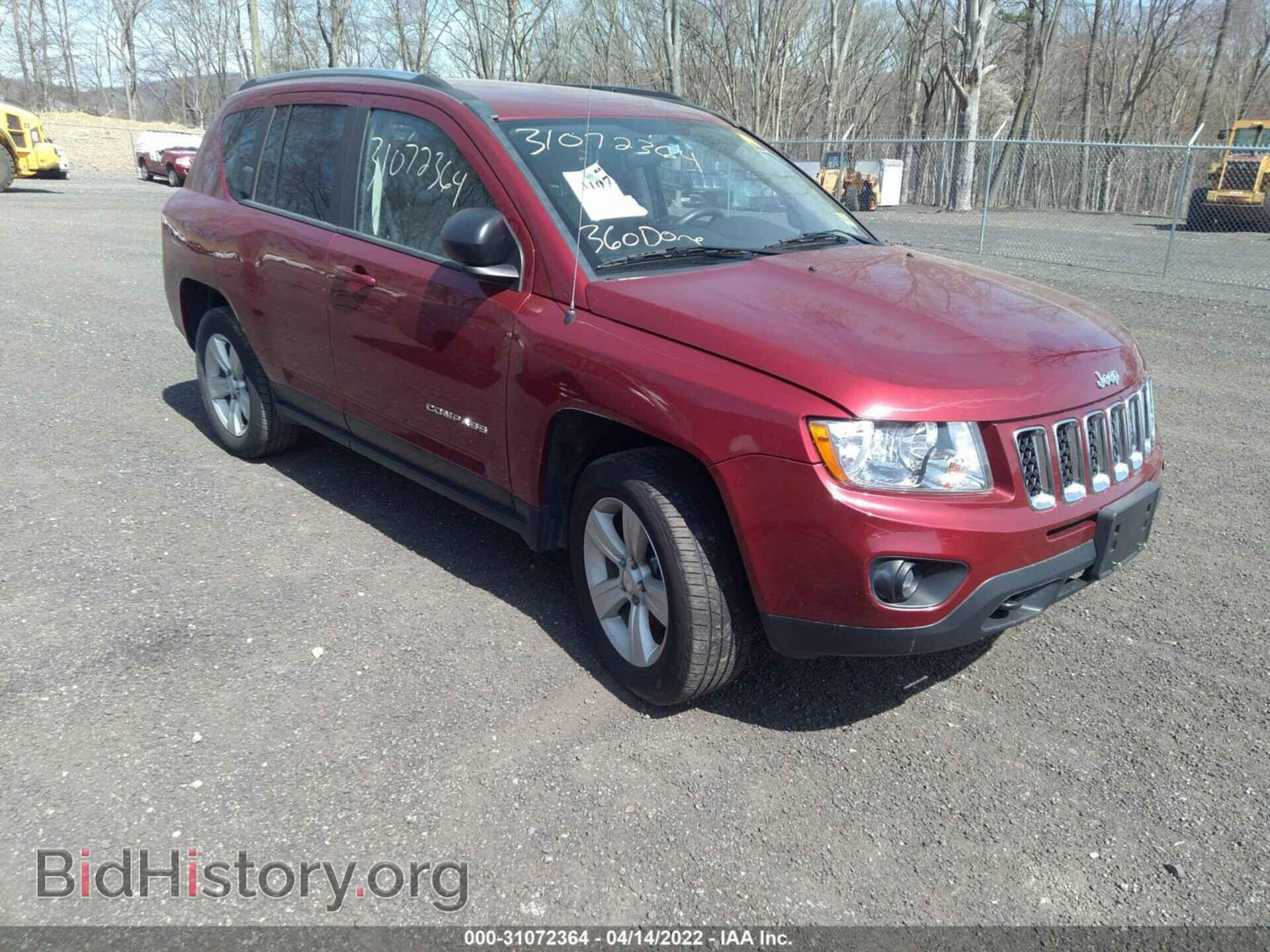 Photo 1J4NF1FB7BD154374 - JEEP COMPASS 2011