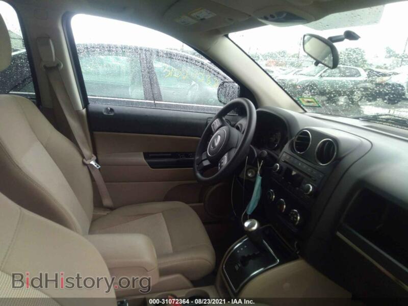 2011 Jeep COMPASS (VIN 1J4NF1FB7BD154374) — фото 5 из 11