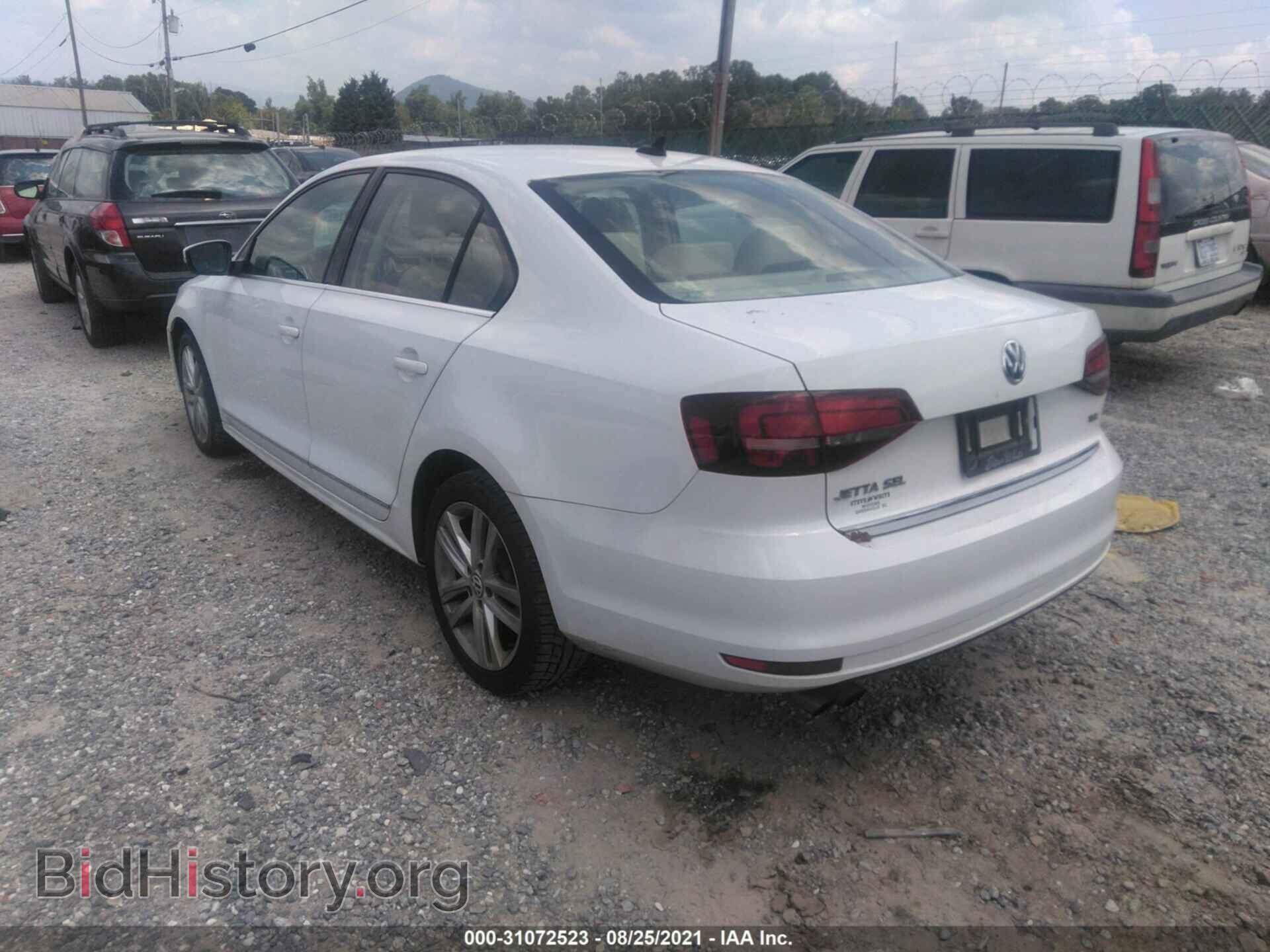 2017 VOLKSWAGEN JETTA - VIN: 3VWL17AJ4HM213971 - Фото 3