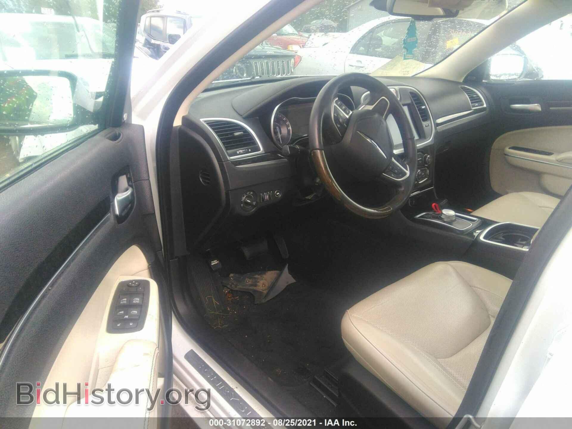 2016 CHRYSLER 300 - VIN: 2C3CCAKGXGH209017 - Фото 5