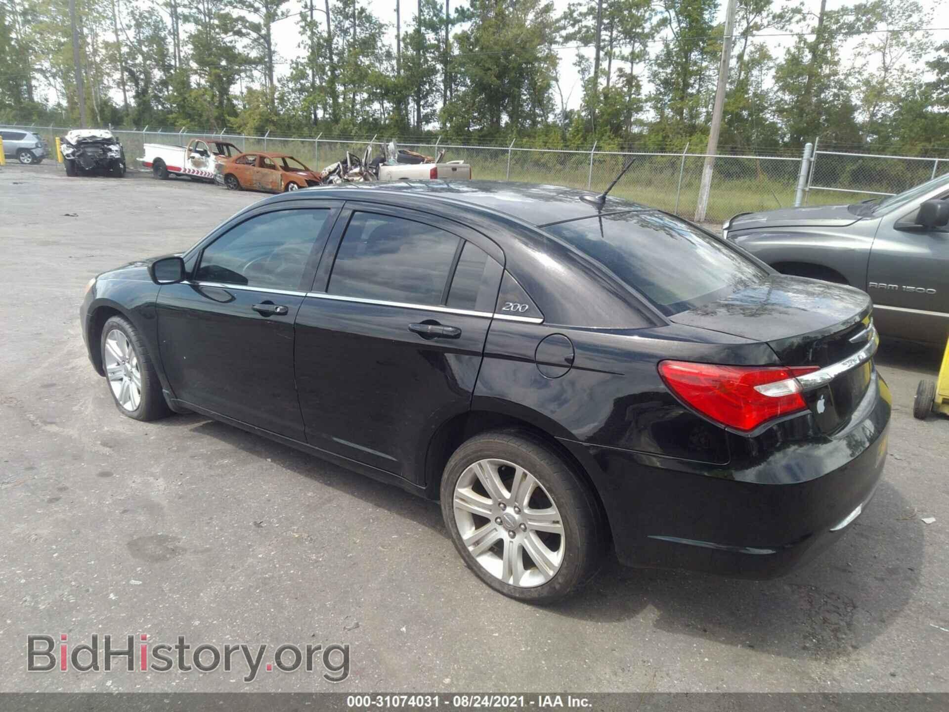 2012 CHRYSLER 200 - VIN: 1C3CCBBB0CN197732 - Photo 3