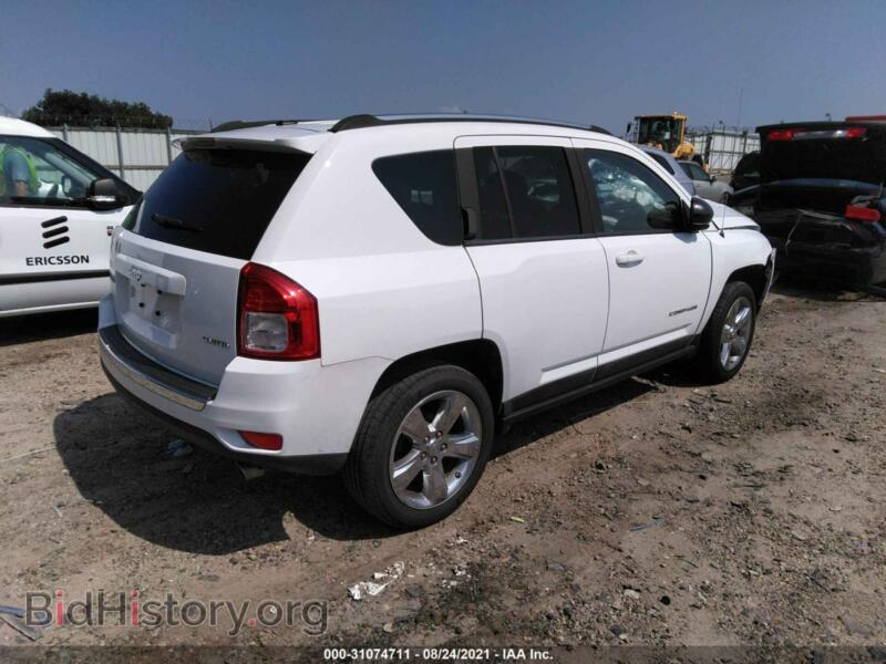 2011 Jeep COMPASS (VIN 1J4NT5FB1BD219915) — photo 4 of 11