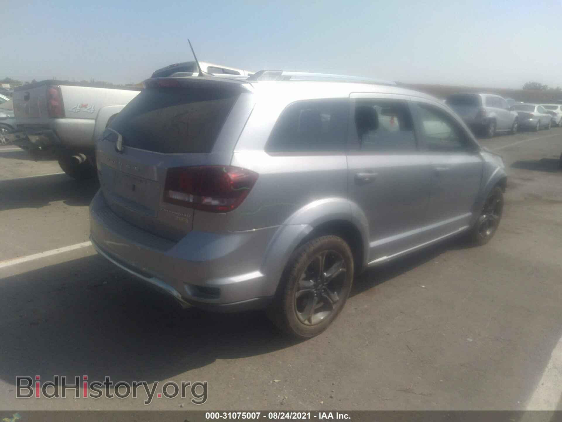 2019 DODGE JOURNEY - VIN: 3C4PDCGG5KT717670 - Фото 4