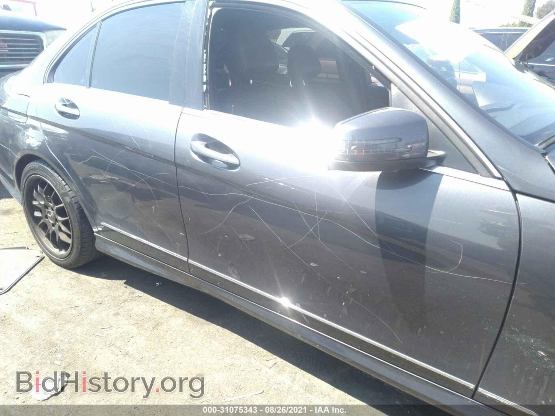 2011 MERCEDES-BENZ C-CLASS - VIN: WDDGF5EB2BF641080 - Фото 6