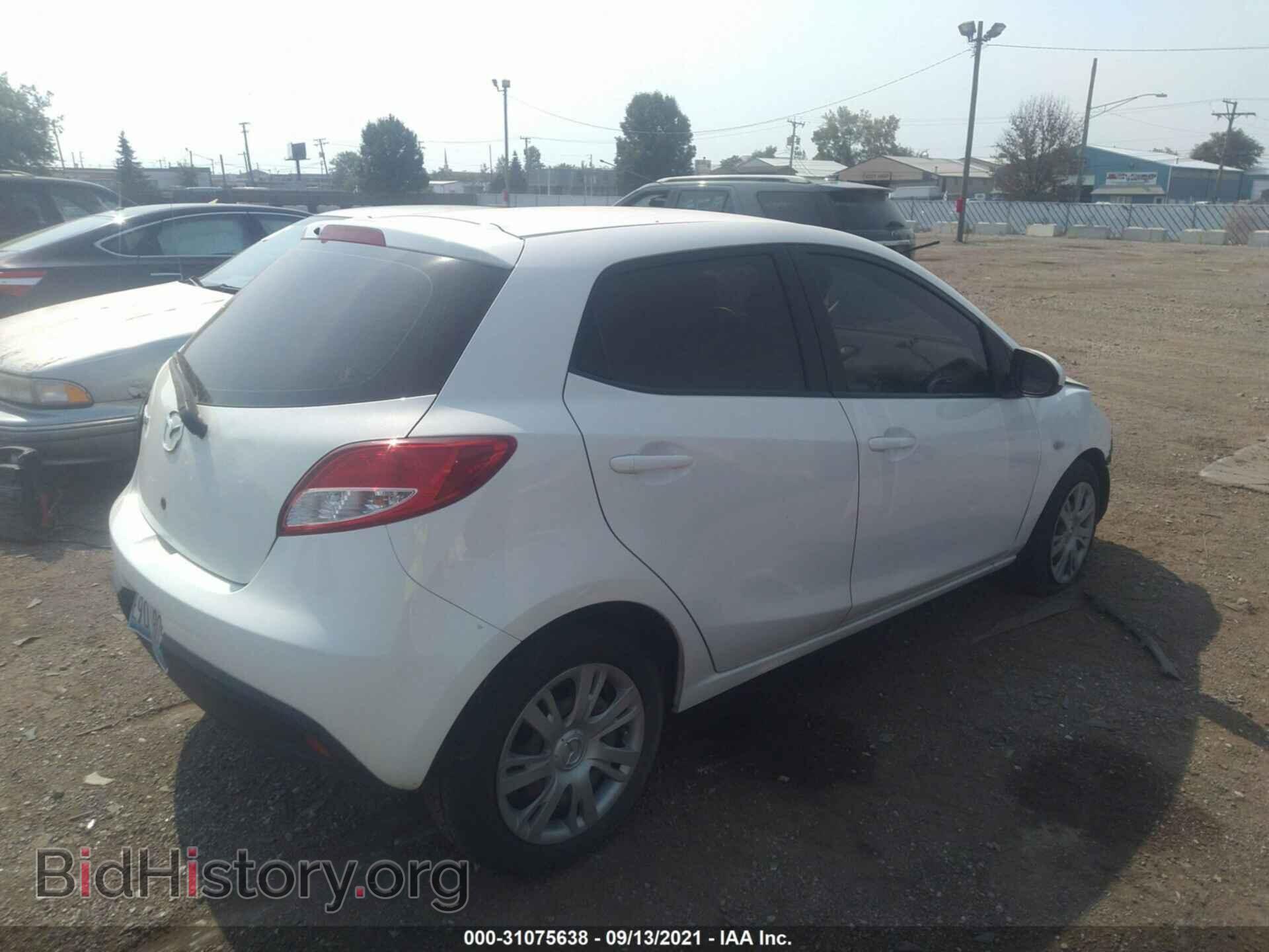 2011 MAZDA MAZDA2 - VIN: JM1DE1HZ6B0128208 - Фото 4