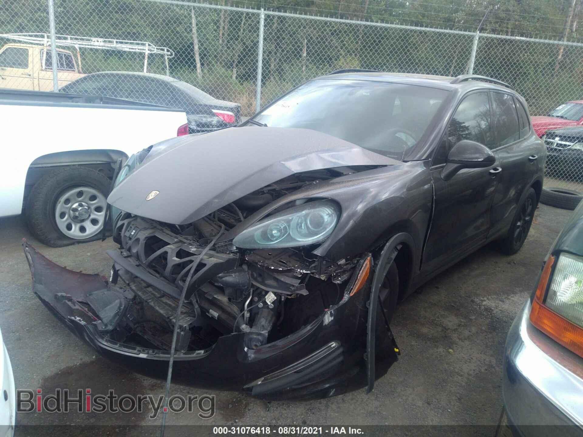 2012 PORSCHE CAYENNE - VIN: WP1AB2A29CLA41982 - Фото 2