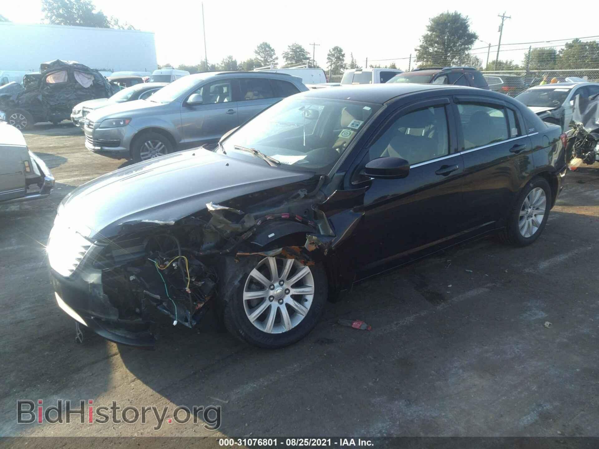 2014 CHRYSLER 200 - VIN: 1C3CCBBB9EN179992 - Фото 2