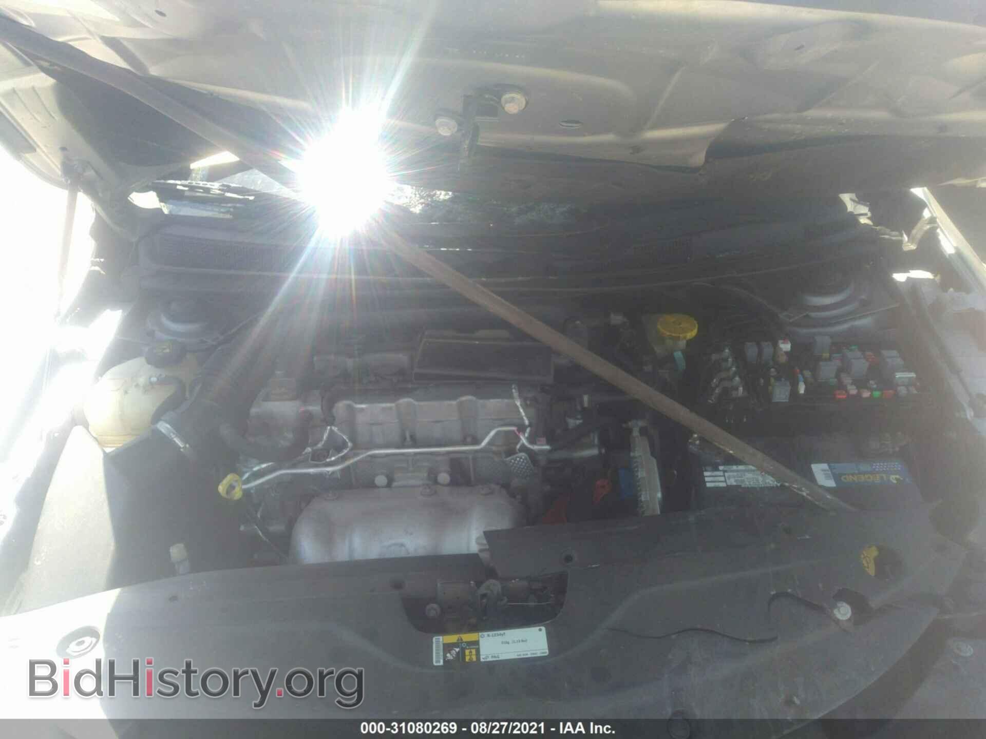 2015 CHRYSLER 200 - VIN: 1C3CCCAB8FN559933 - Фото 10