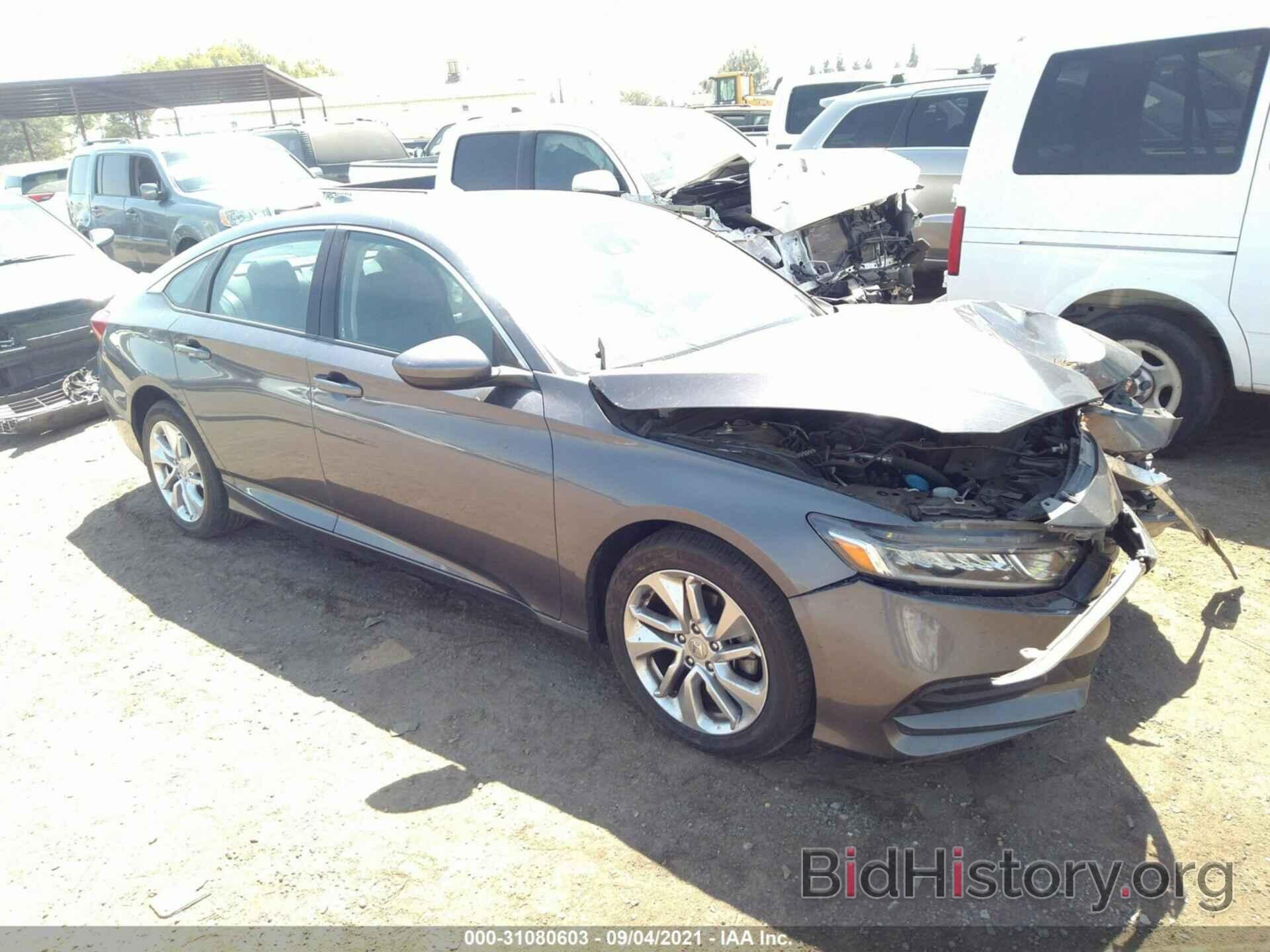 Photo 1HGCV1F19JA064460 - HONDA ACCORD SEDAN 2018