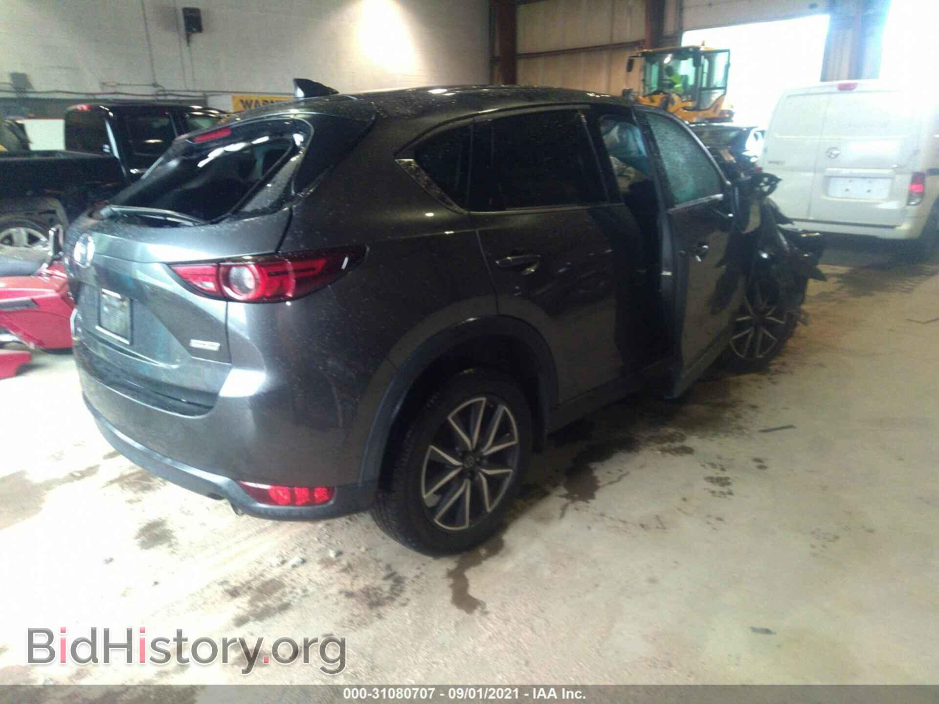 2018 MAZDA CX-5 - VIN: JM3KFBDM2J0374666 - Фото 4