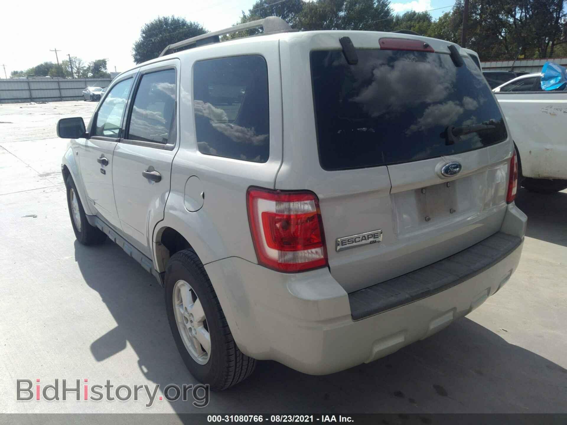 2008 FORD ESCAPE - VIN: 1FMCU03188KC00111 - Фото 3
