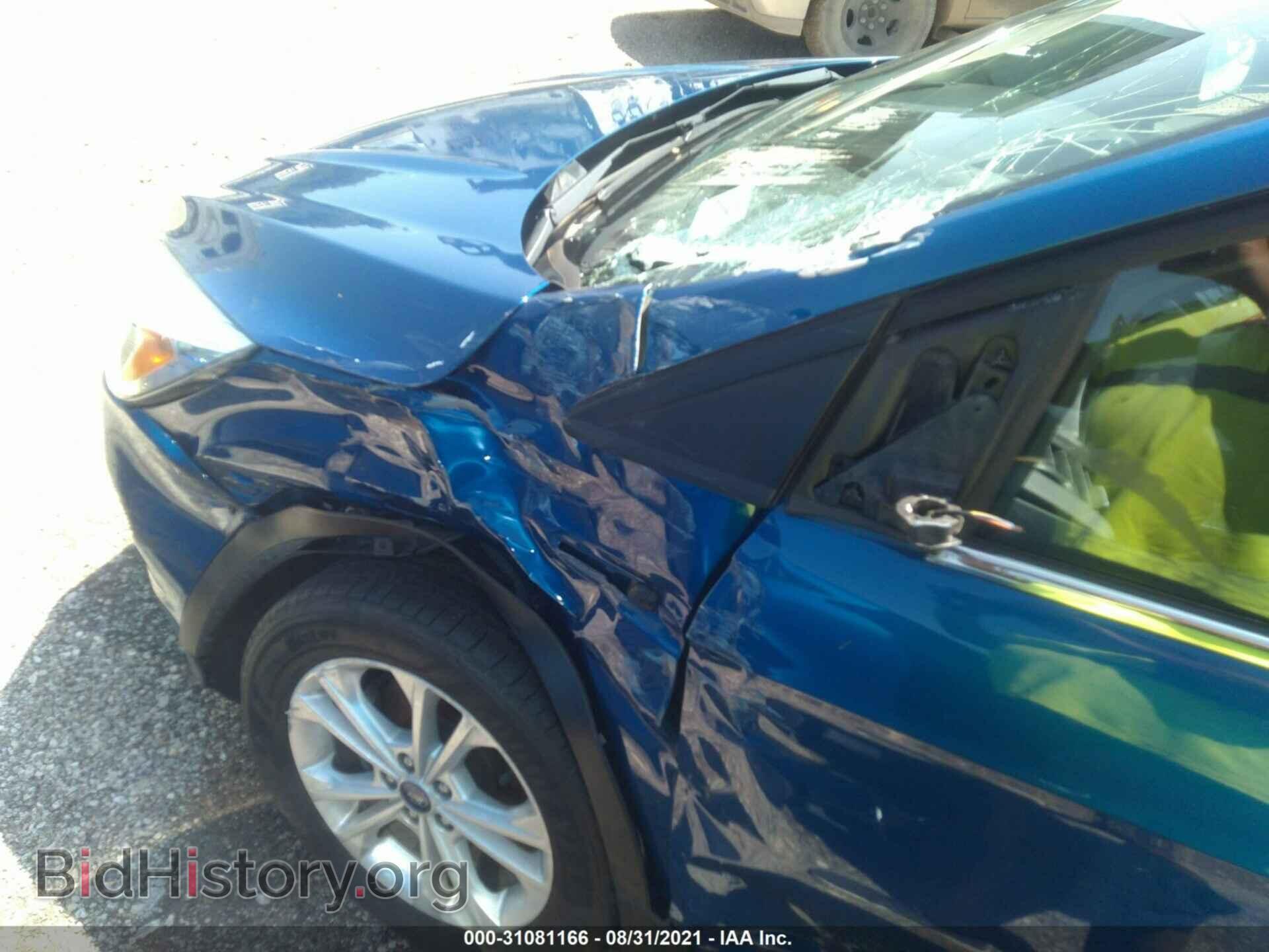 2017 FORD ESCAPE - VIN: 1FMCU0GD3HUC55672 - Photo 6
