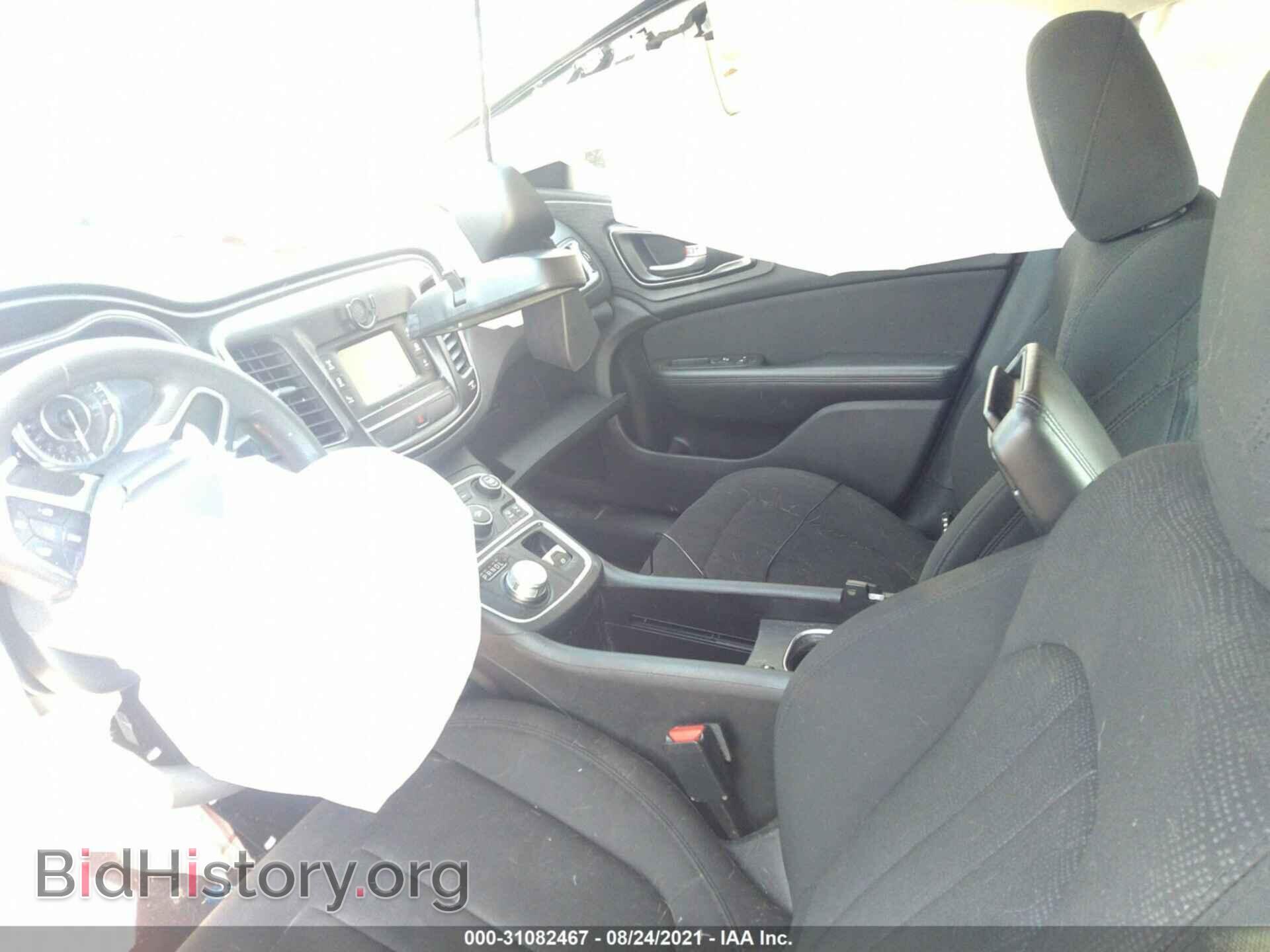 2016 CHRYSLER 200 - VIN: 1C3CCCAB3GN165581 - Фото 5