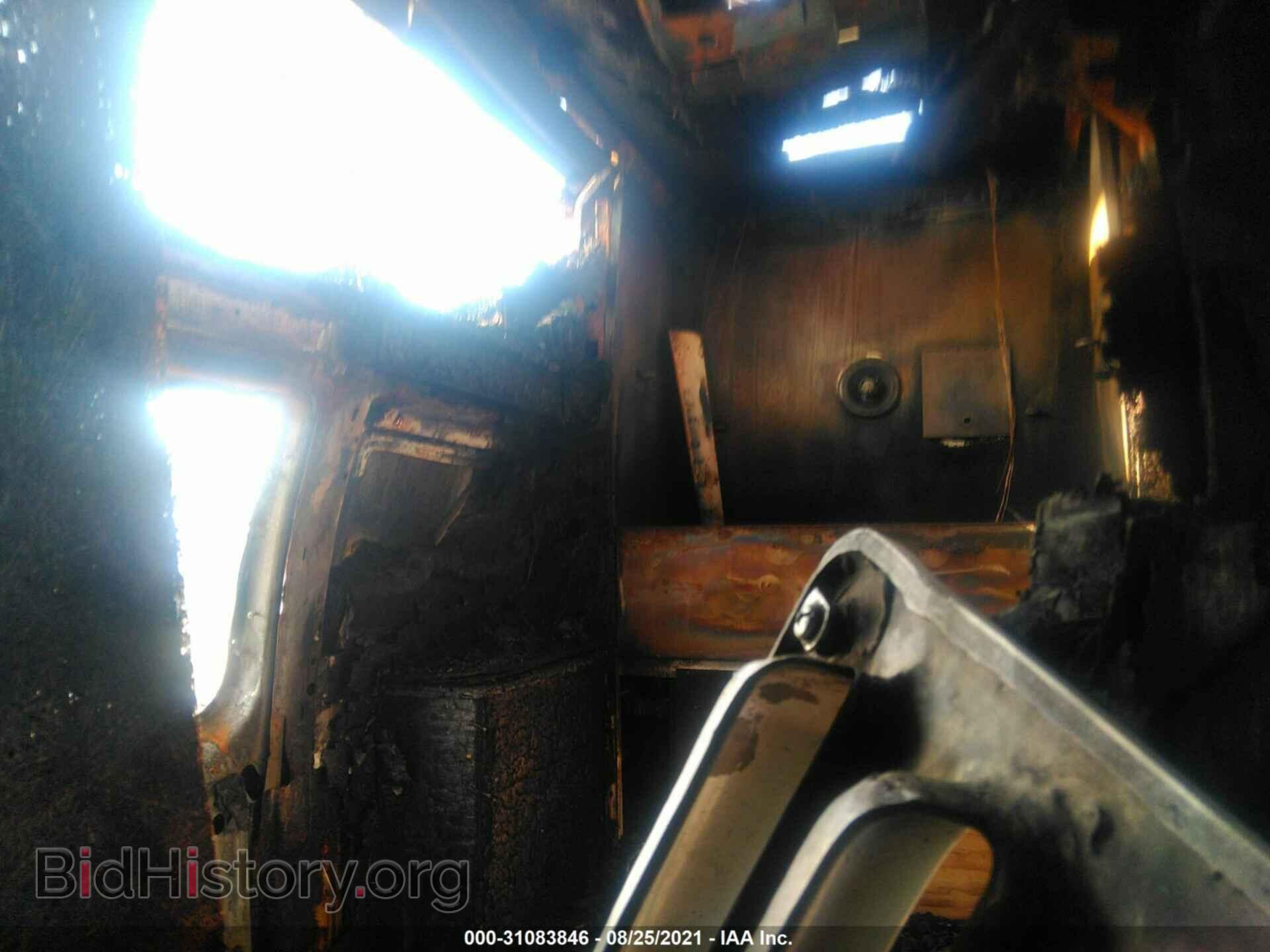 2011 FORD ECONOLINE CARGO VAN - VIN: 1FTSS3EL3BDB39977 - Фото 8