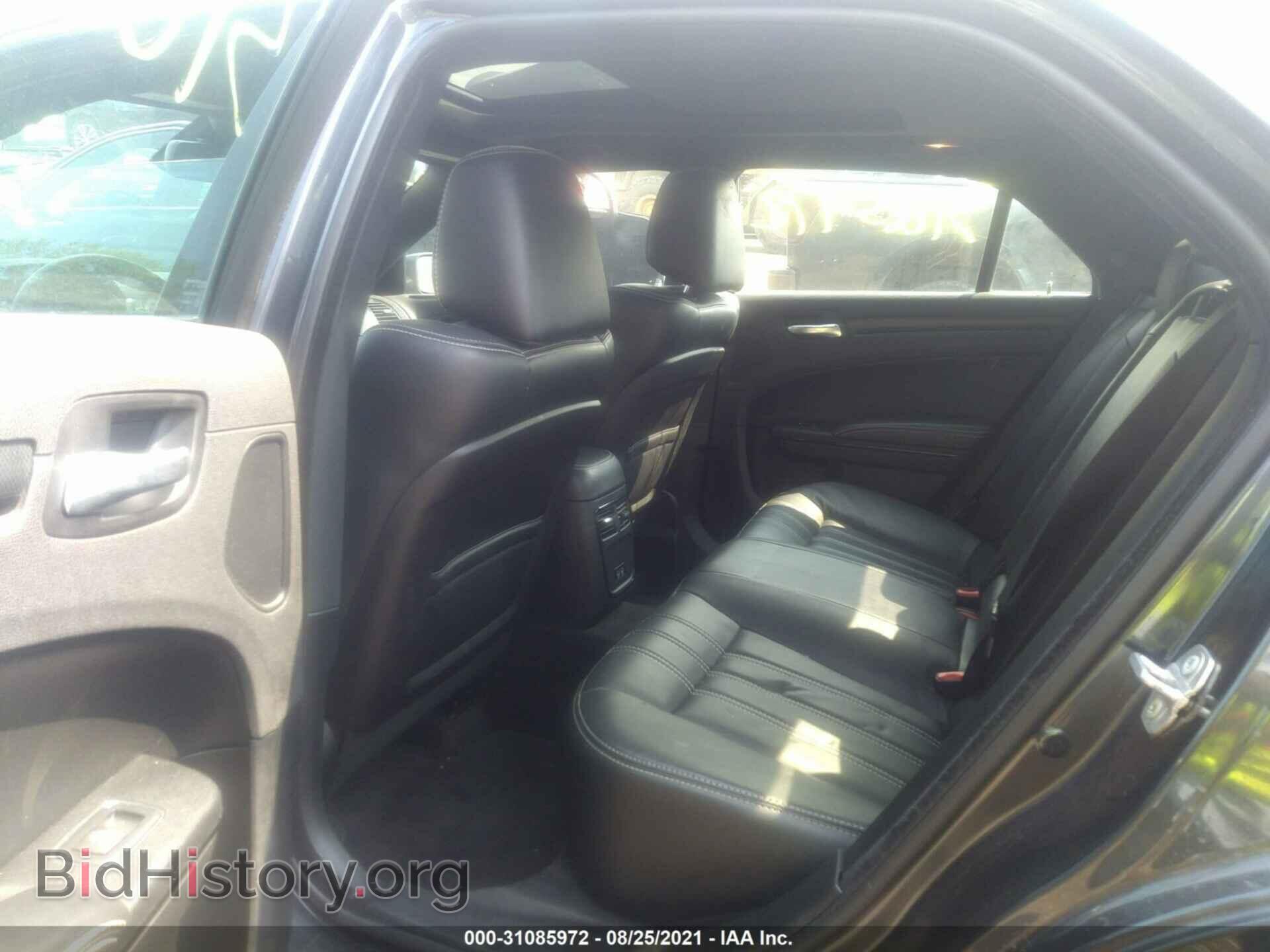 2016 CHRYSLER 300 - VIN: 2C3CCAGG4GH148059 - Фото 8
