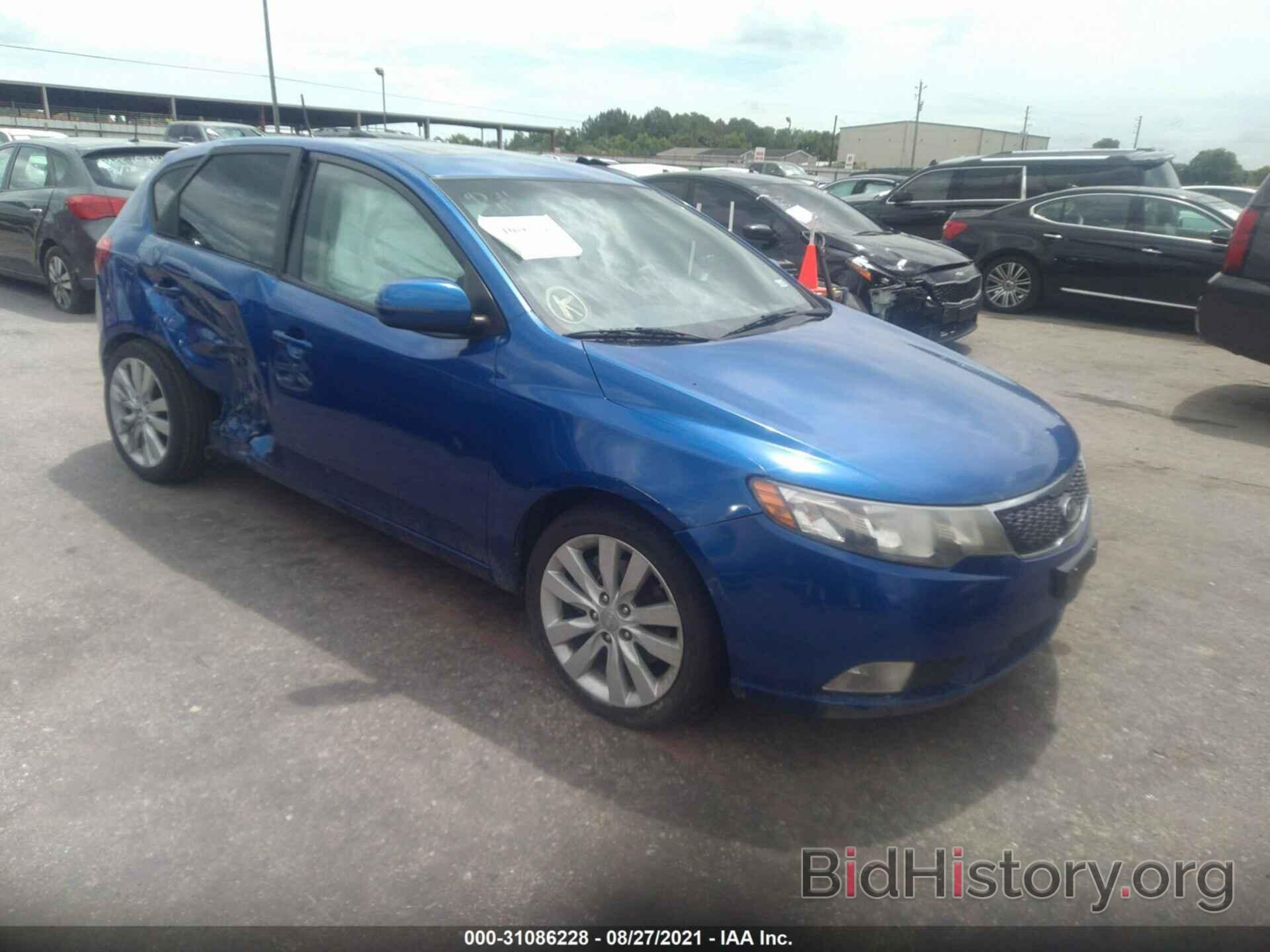 Photo KNAFW5A36B5418189 - KIA FORTE 5-DOOR 2011