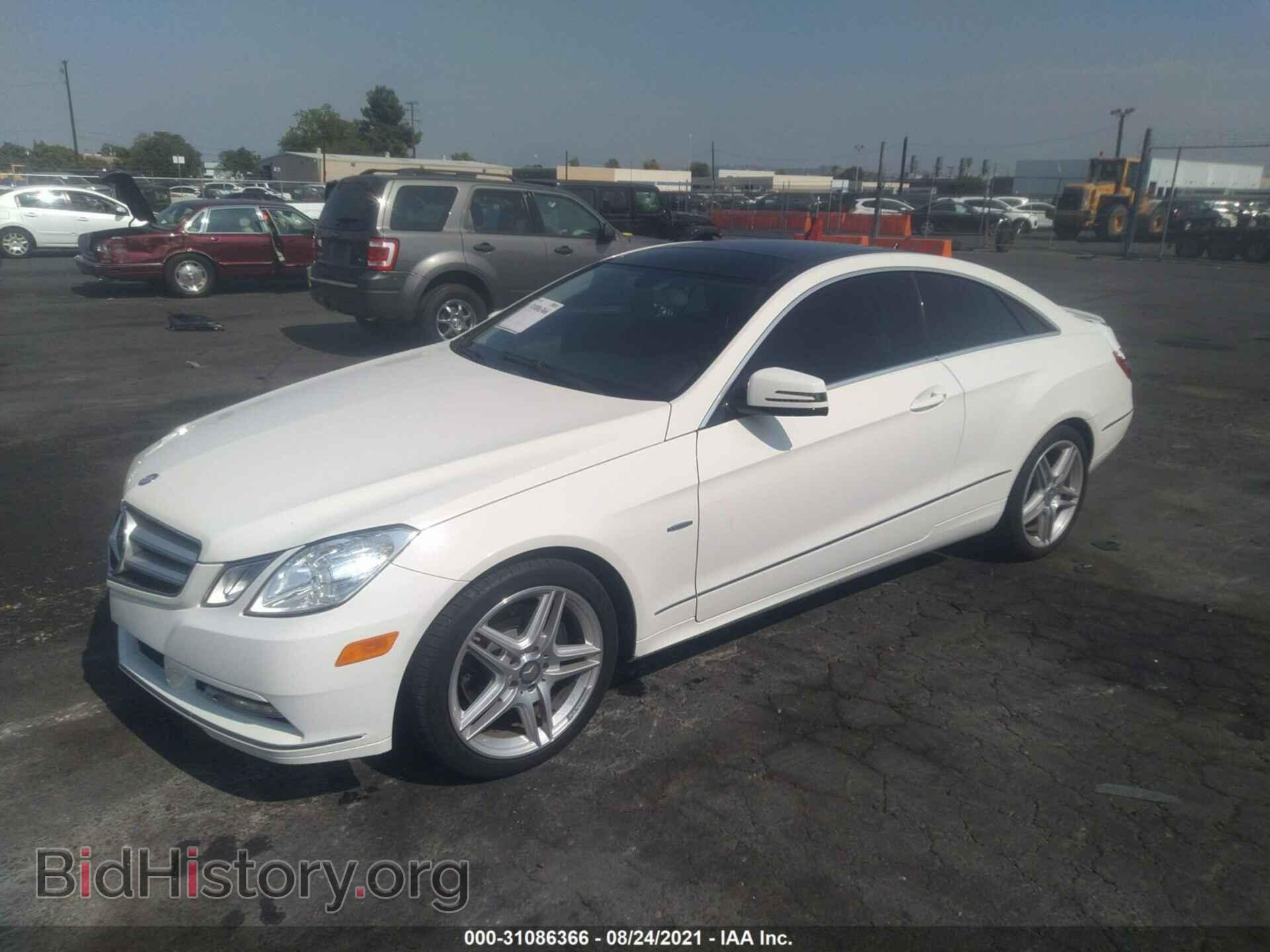 2012 MERCEDES-BENZ E-CLASS - VIN: WDDKJ5KB6CF166435 - Фото 2